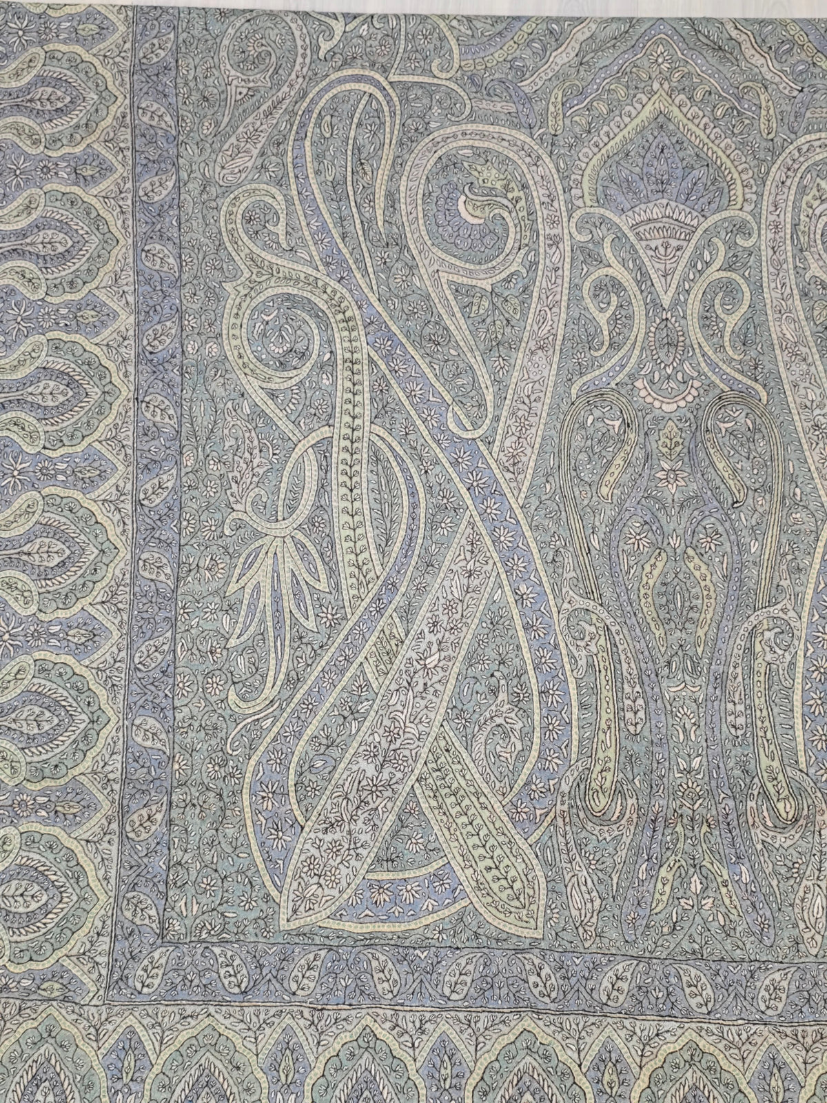 Pure Pashmina 3 Yards Kalamkari Azure Heritage Flow: Sozni Hand Embroidered