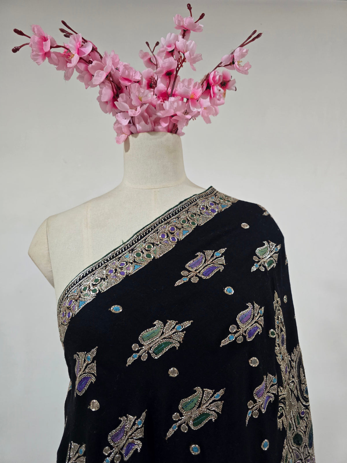 Midnight Regal Bloom: Tilla Hand Embroidered Pure Pashmina Shawl