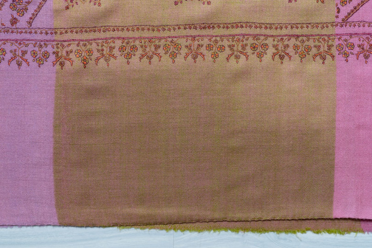 Gulaabi Daastaan – Rose Sozni Hand-Embroidered Pashmina Shawl