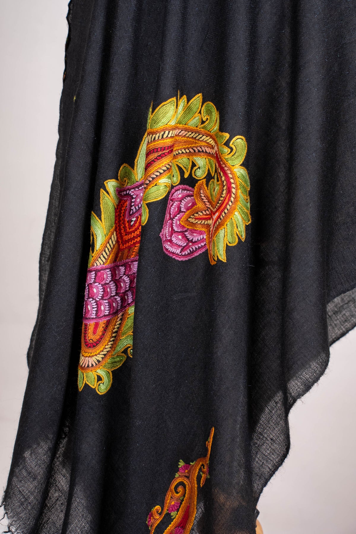 Pure Pashmina Aari Hand Embroidered Scarf with Artistic Paisley Motifs