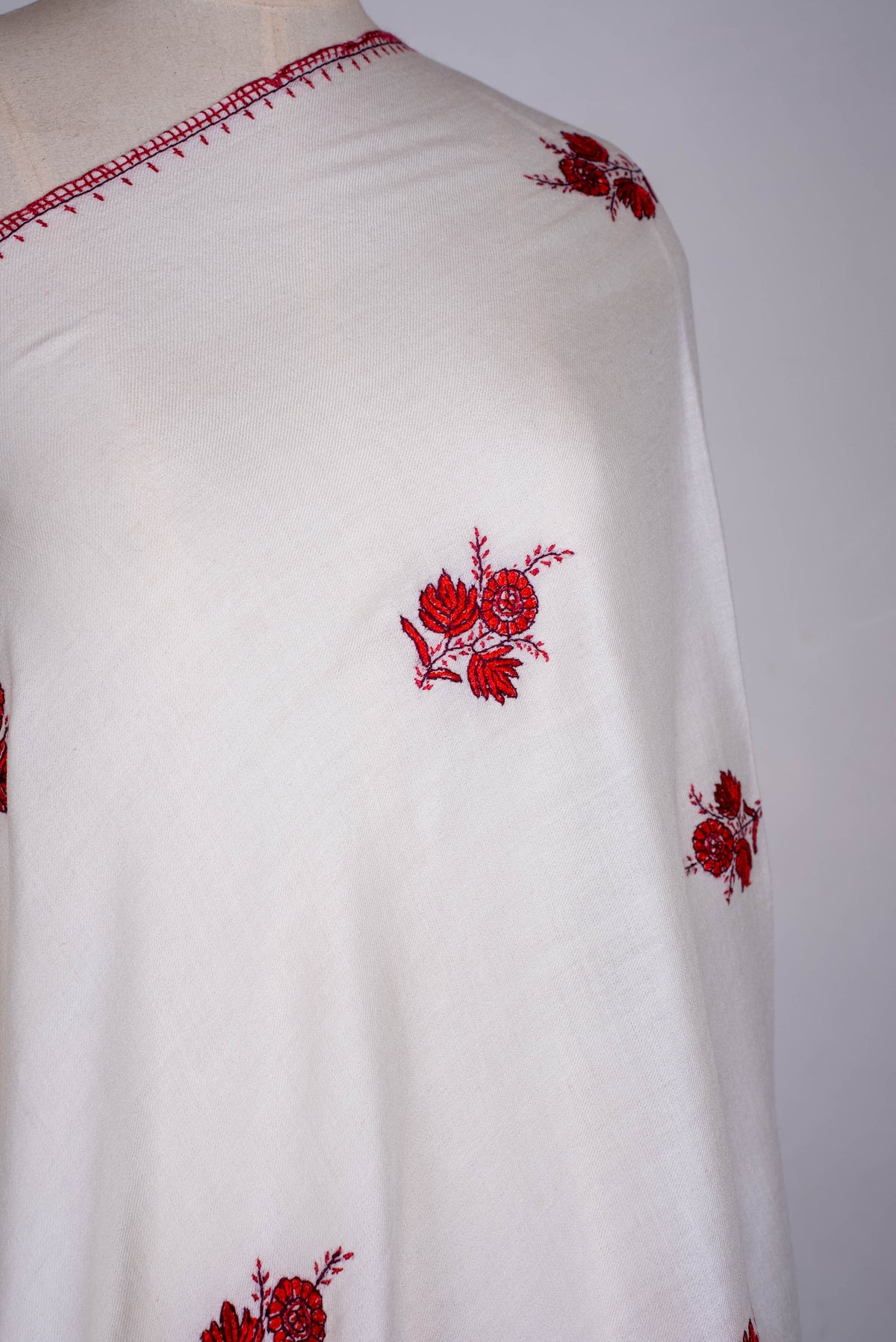 Fine Merino Wool Aari Hand Embroidered Scarf with Red Floral Buti Motifs
