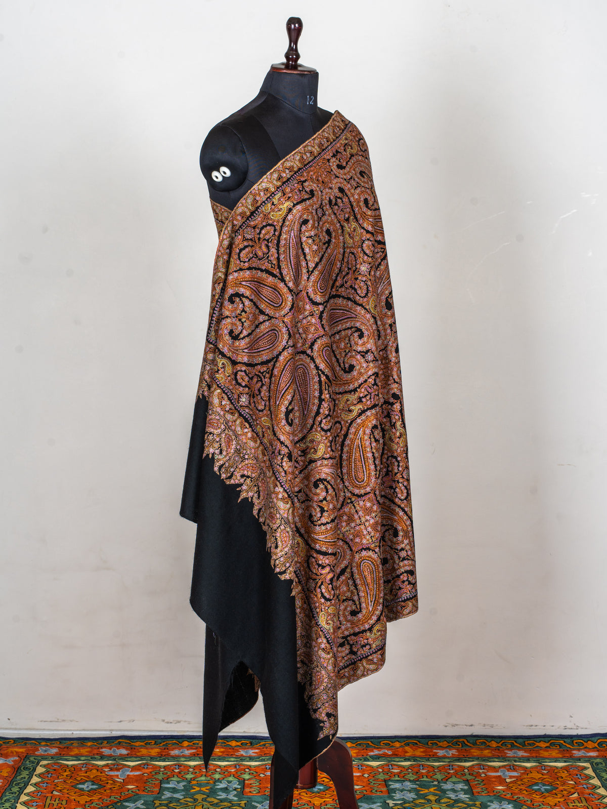 Pure Silk Embroidered Pure Pashmina Shawl