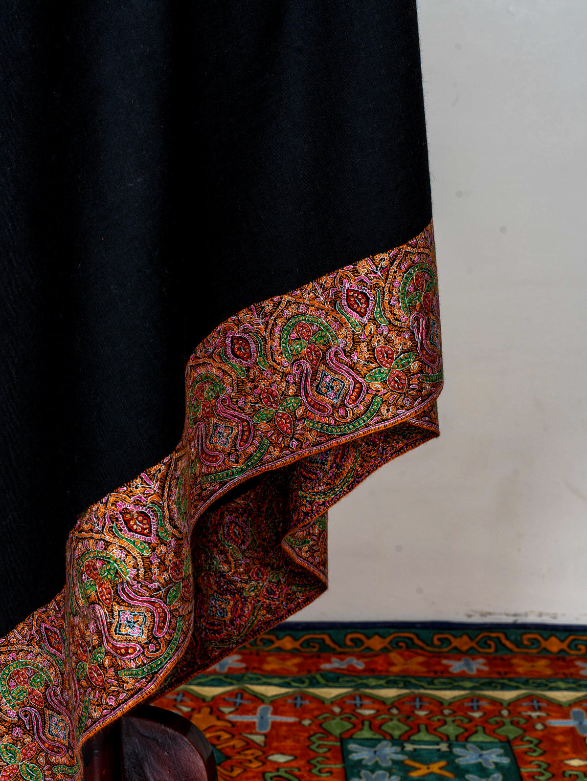 Midnight Border Pure Pashmina Sozni Hand Embroidered Shawl