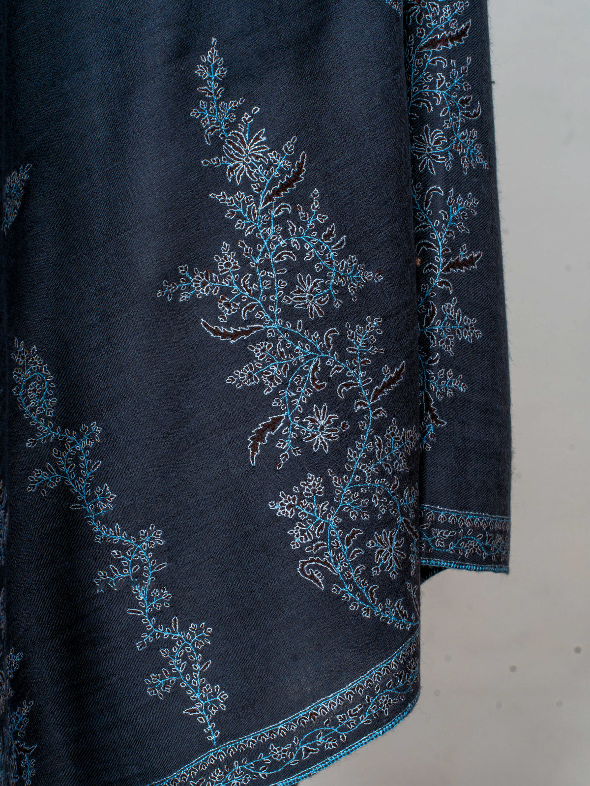 Blue Frost Pure Pashmina Hand Embroidered Sozni Shawl