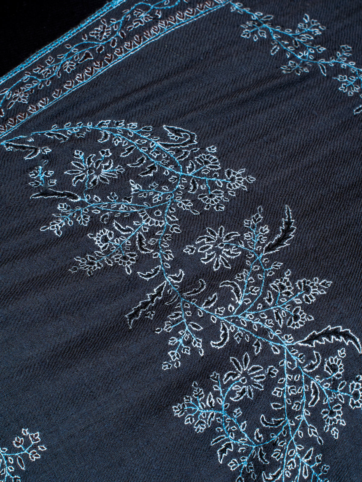 Blue Frost Pure Pashmina Hand Embroidered Sozni Shawl