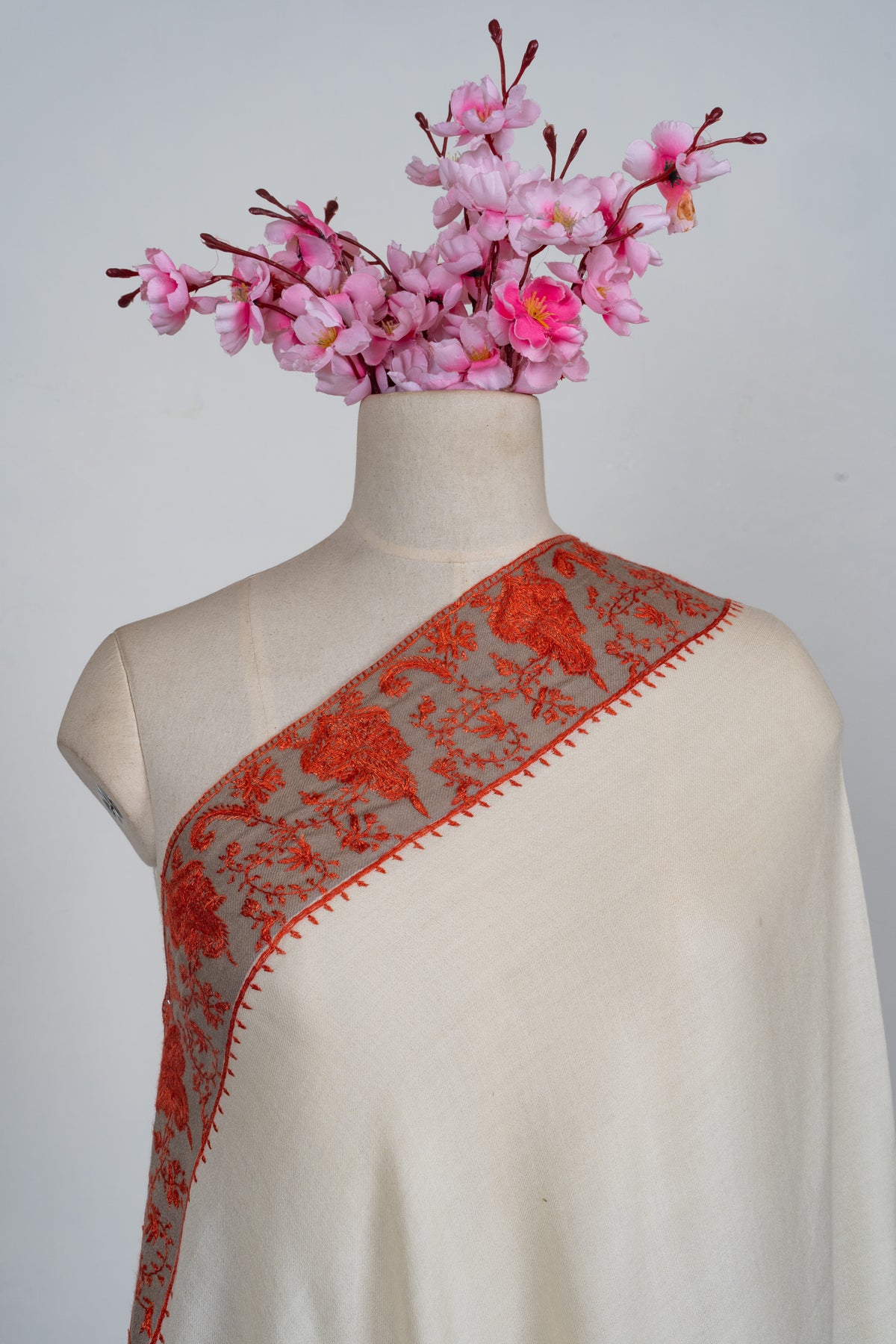 Ivory Flame Elegance: Merino wool 2.5 Yards Sozni Hand Embroidered Shawl