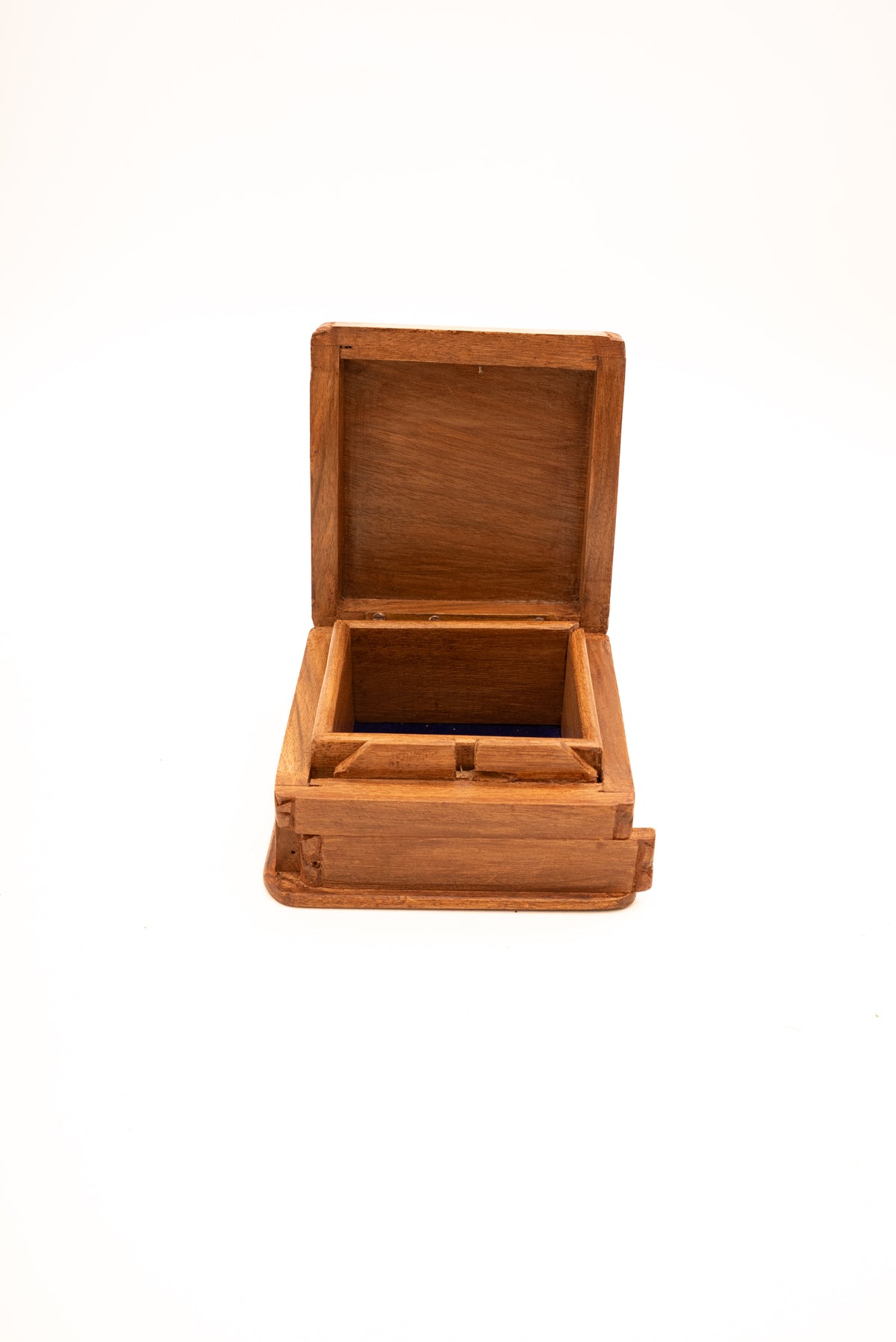 Size: 4" x 4" x 2" Hand Carved Walnut Wood Wooden Box