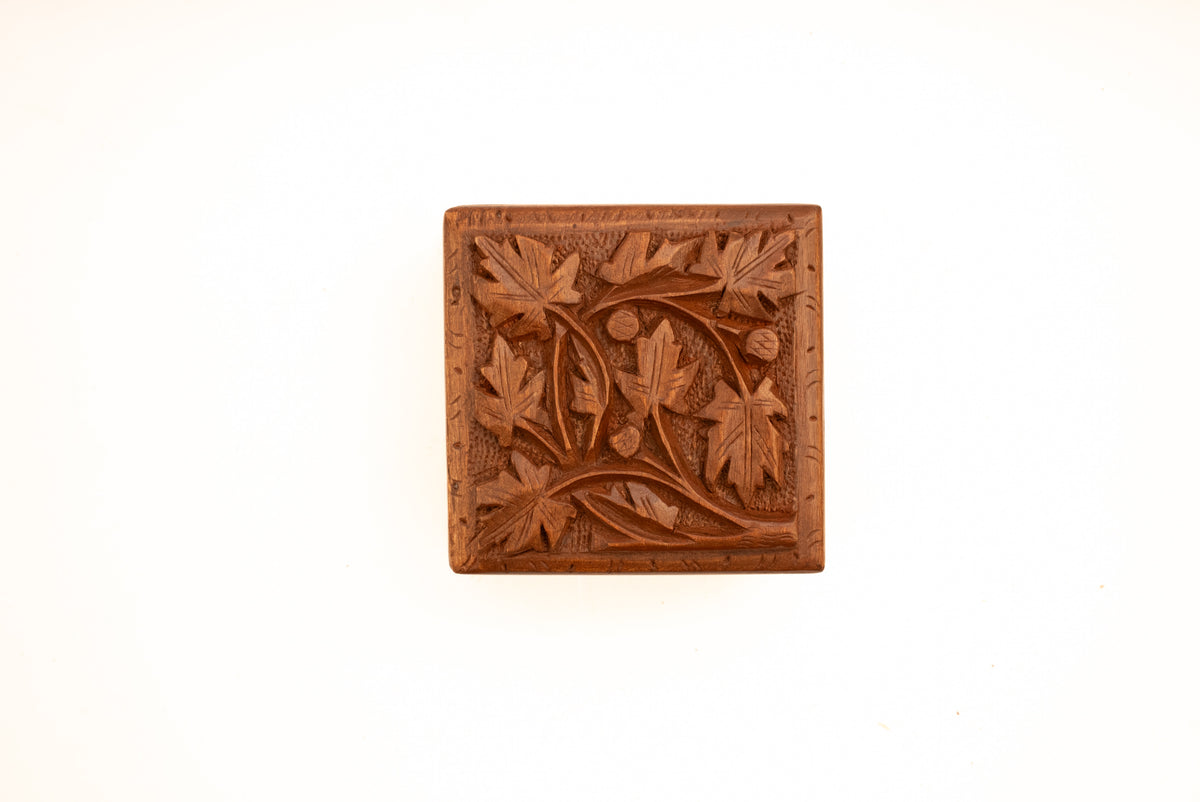 Size 4" x 4" x 2": Hand Carved Walnut Wood Wooden Box: Maple Leaf Garden