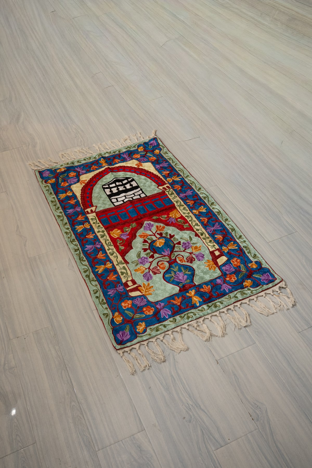 Verdant Arch Bloom: Hand Embroidered Jainimaz (Prayer Mat)