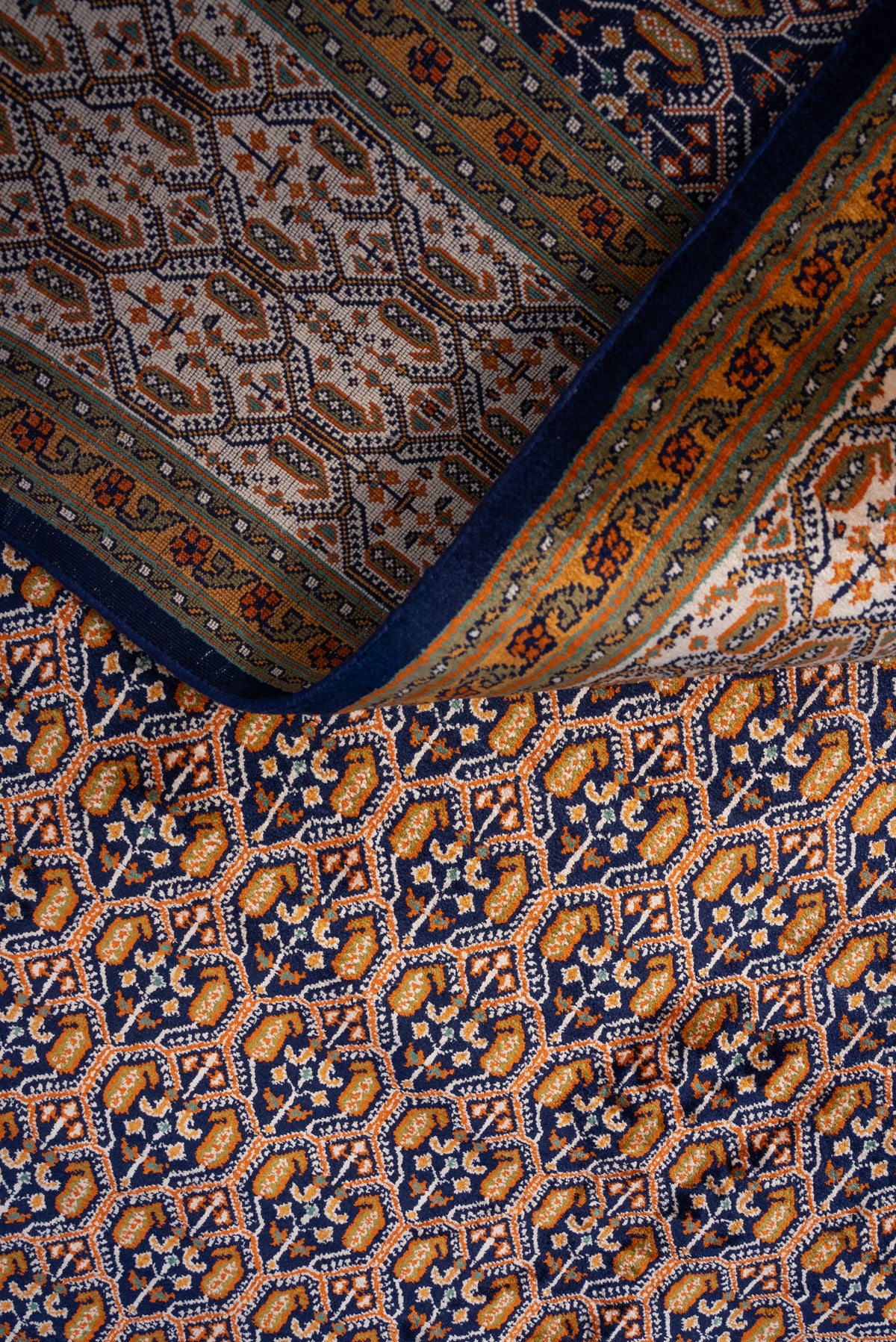 6ft x 4ft: Midnight Saffron Lattice: Hand Knotted Mulberry silk on silk Kashmiri Carpet