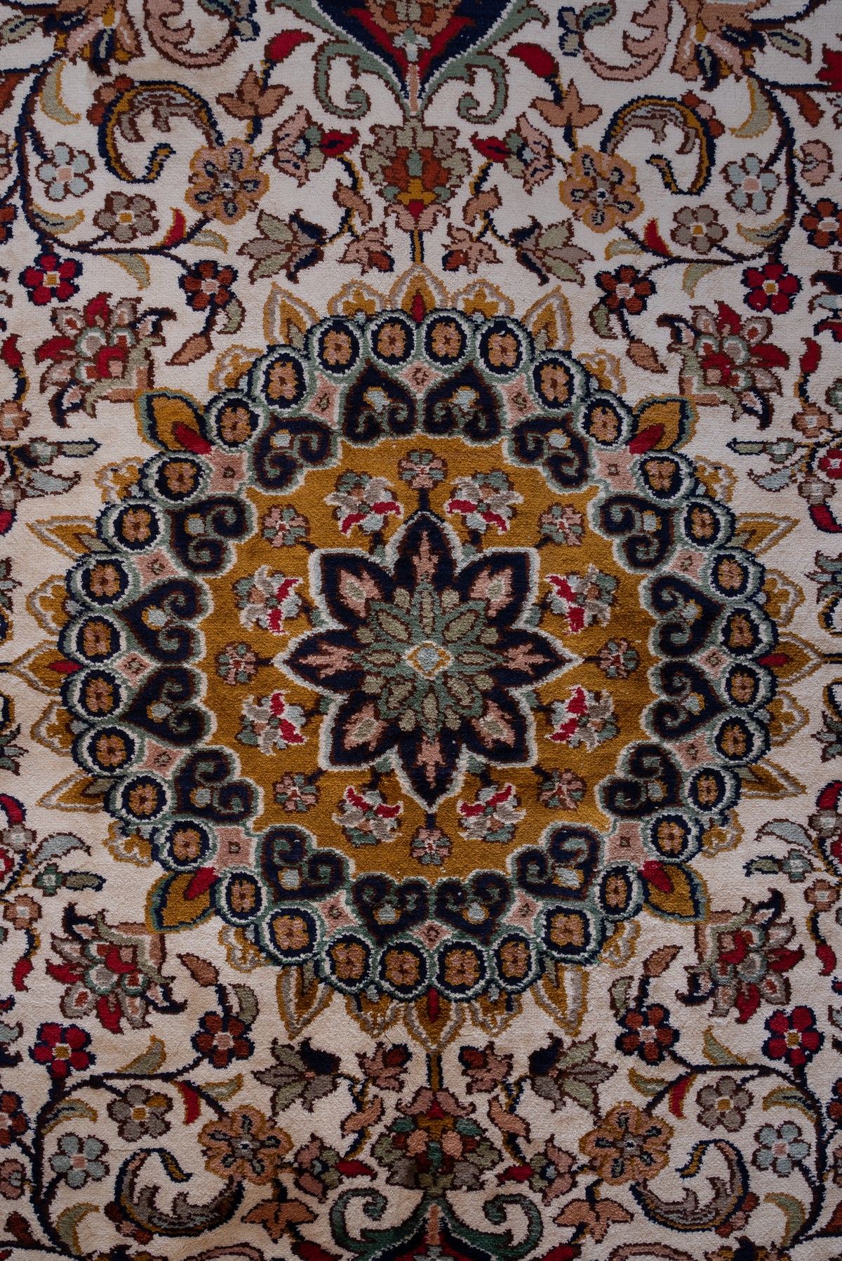 6ft x 4ft: Ivory Blossom Symphony: Hand Knotted Mulberry silk on silk Kashmiri Carpet