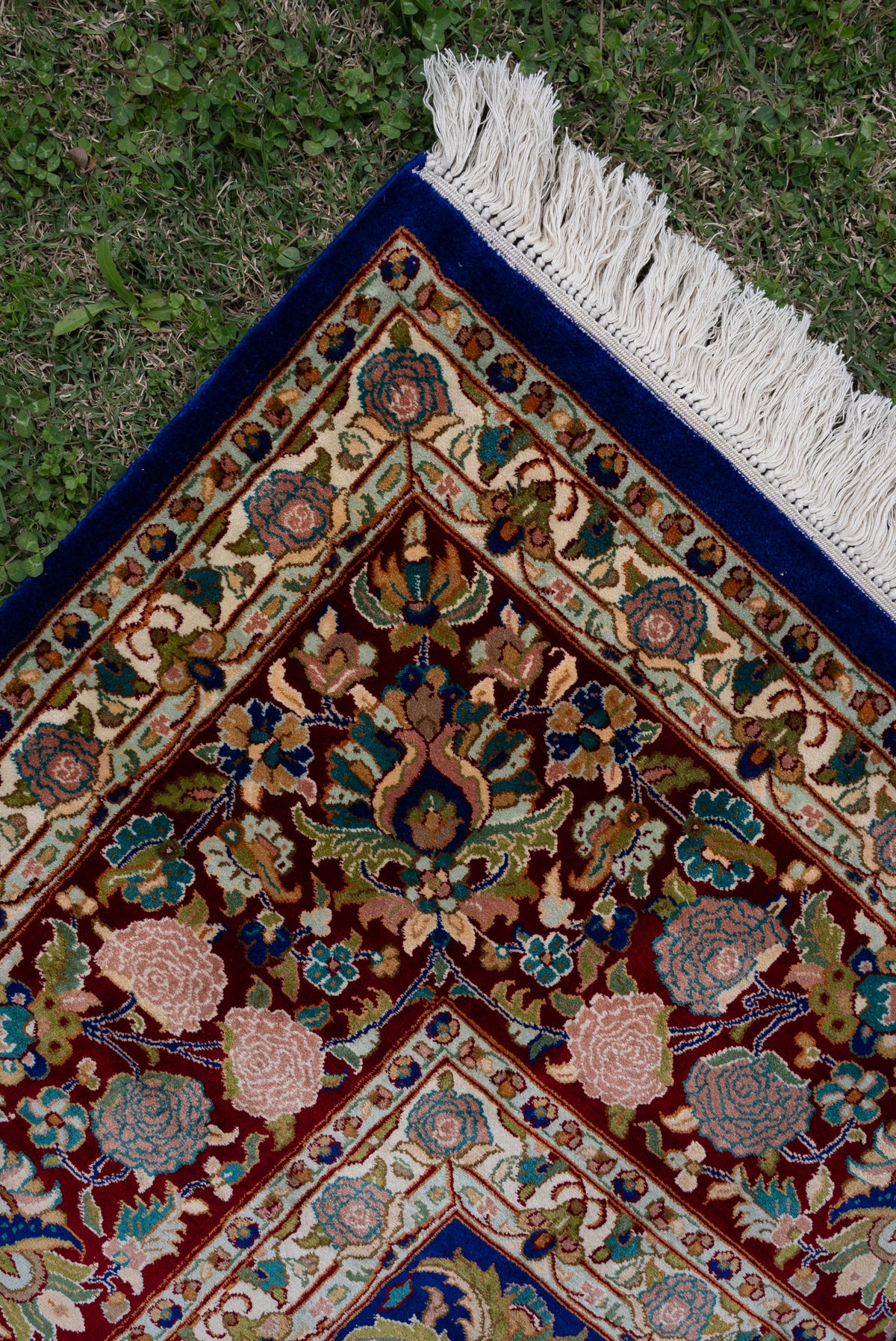 9ft x 6ft: Sapphire Blossom Garden: Hand Knotted Mulberry silk on silk Kashmiri Carpet