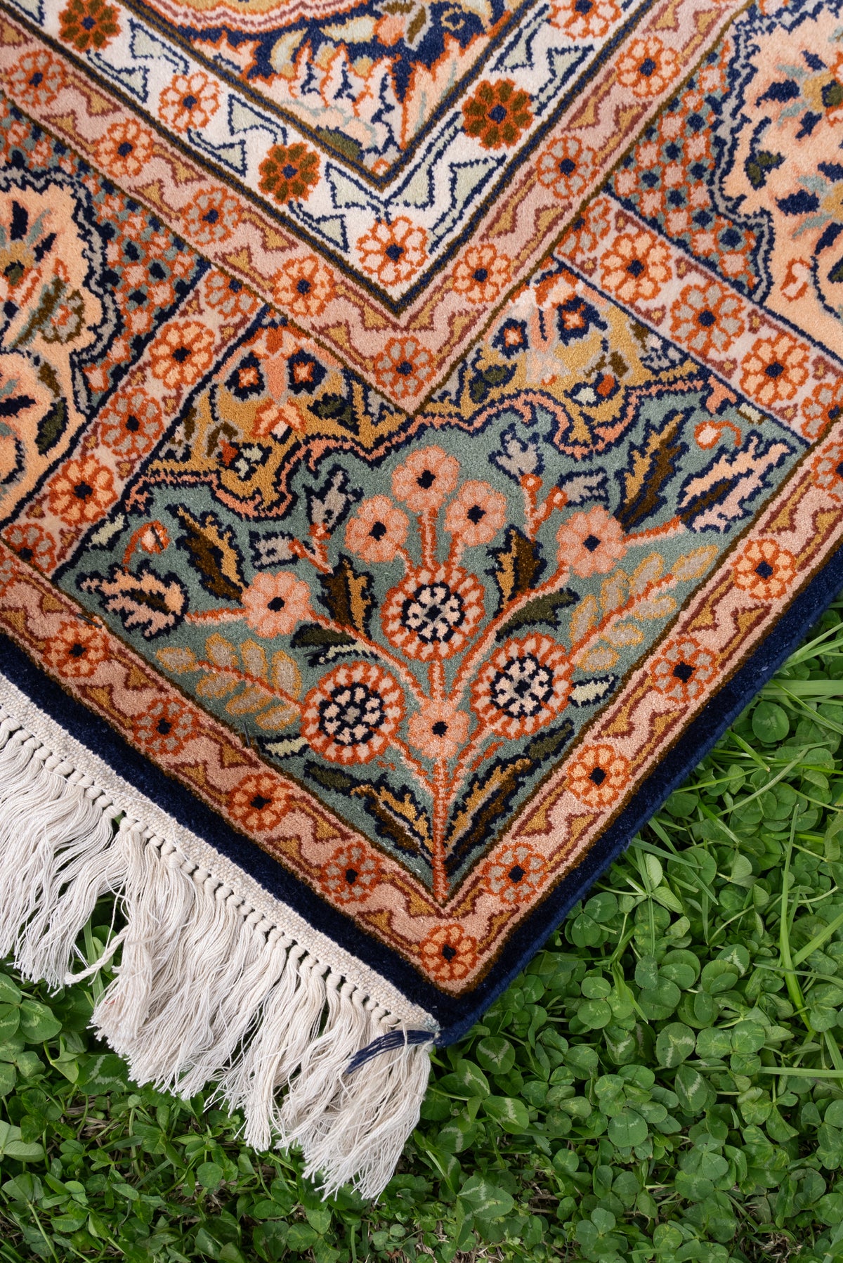 5ft x 3ft Classic Garden Panel Tapestry: Hand Knotted Mulberry silk on silk Kashmiri Carpet