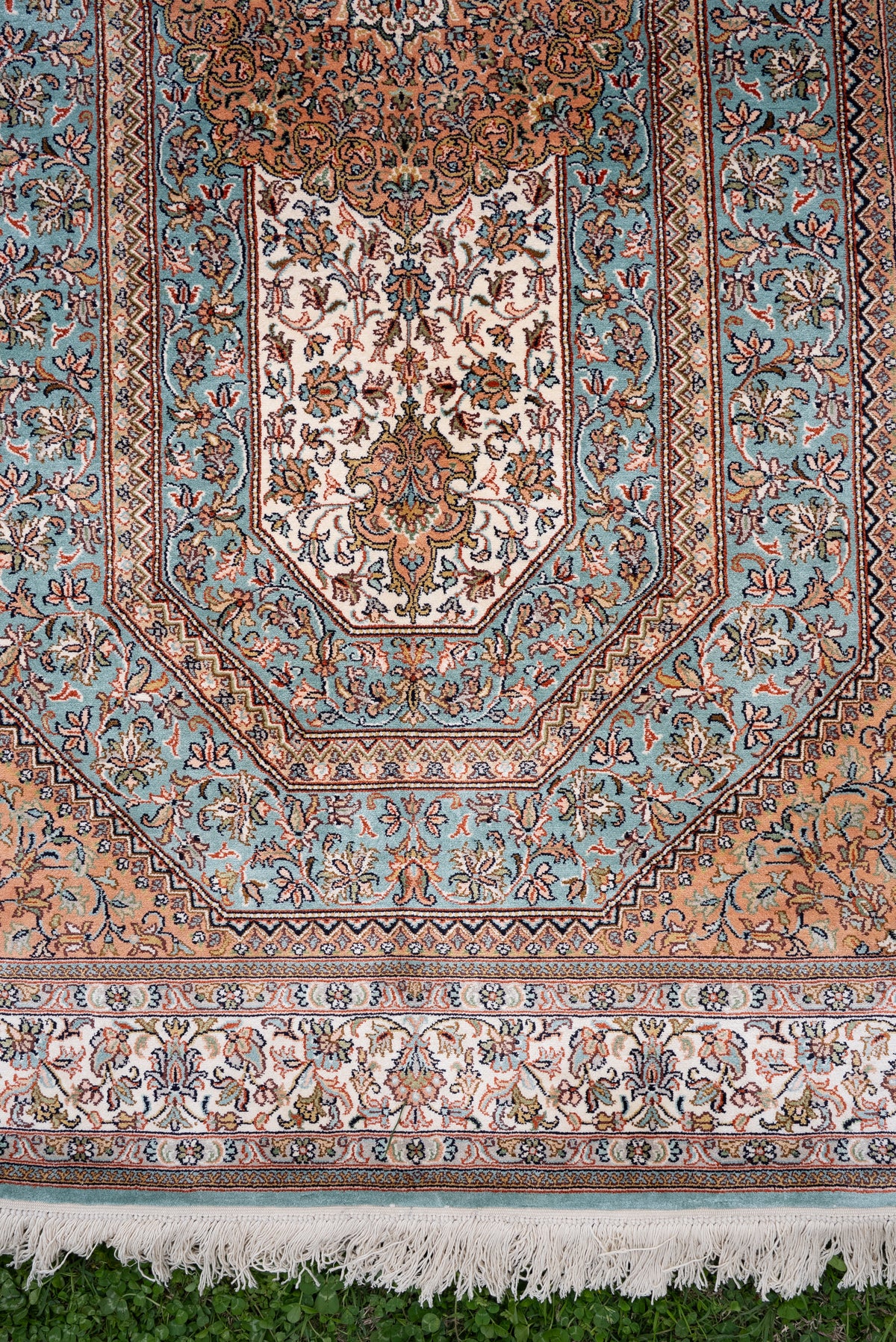 5ft x 3ft Celestial Aqua Medallion: Hand Knotted Mulberry silk on silk Kashmiri Carpet