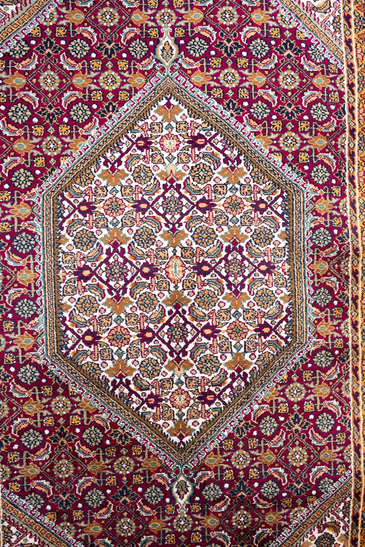 2.5ft x 4ft: Hand Knotted Mulberry silk on silk Kashmiri Carpet