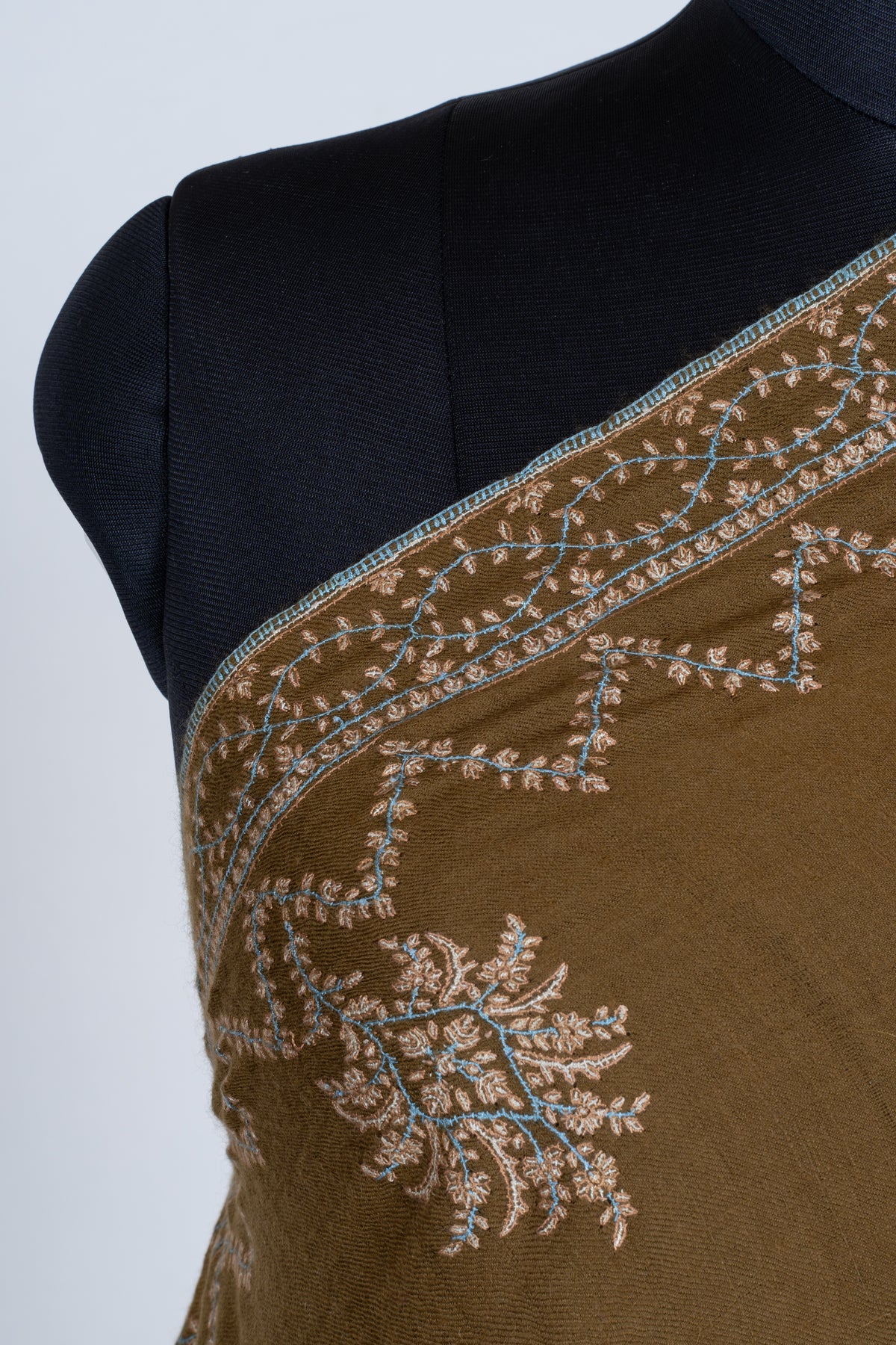 2.5 Yards Pure Pashmina Shawl with Sozni Hand Embroidered Delicate Floral Accents