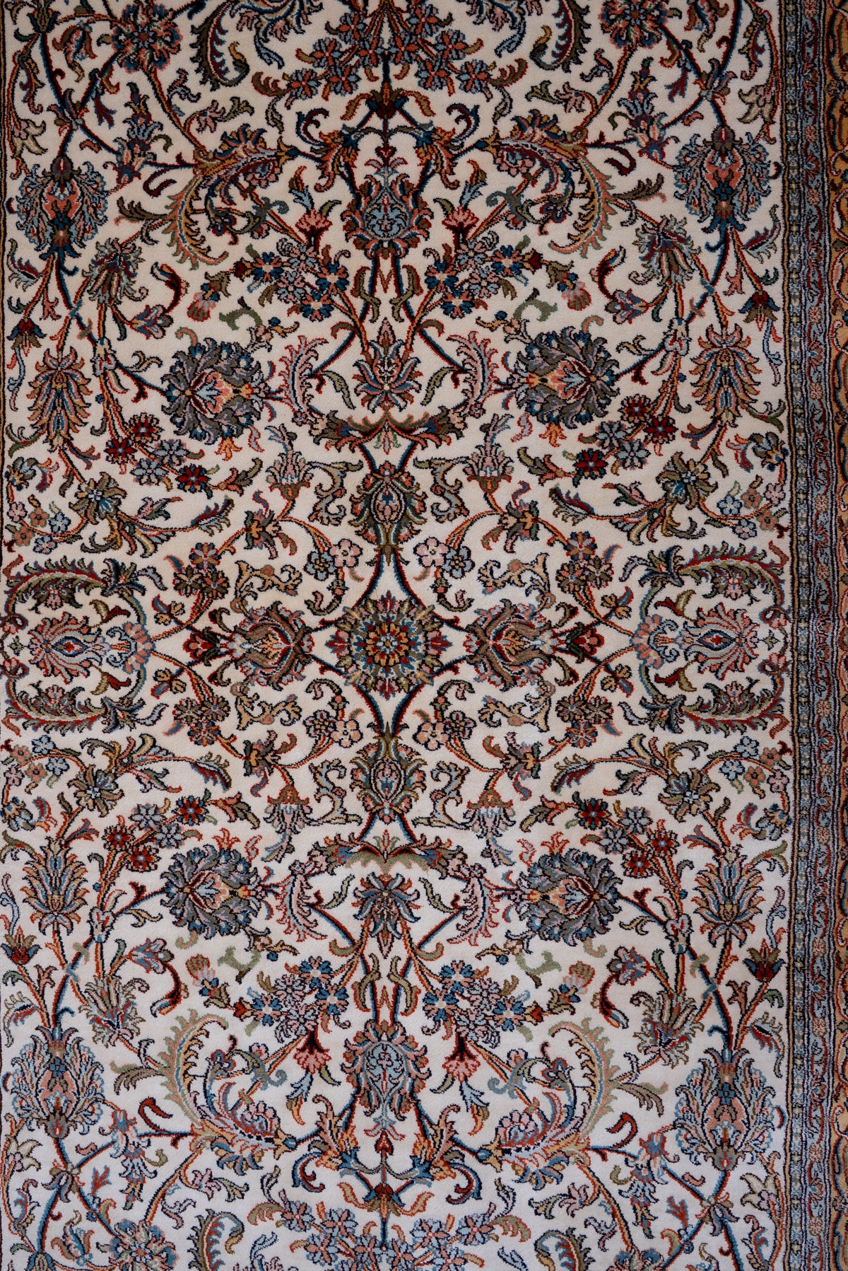 5ft x 3ft Hand Knotted Mulberry silk on silk Kashmiri Carpet