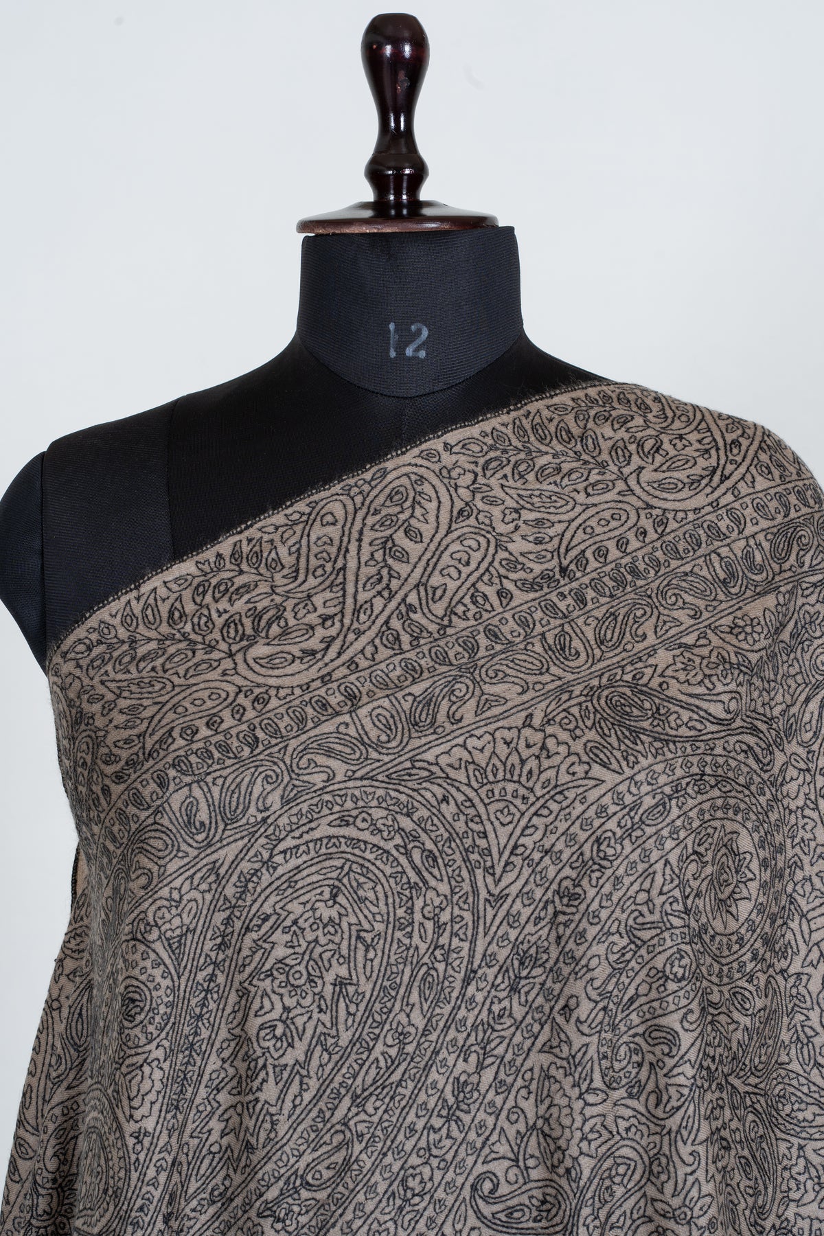 2.5 yards Pure Pashmina Shawl with Sozni Hand Embroidered Paisley Tapestry