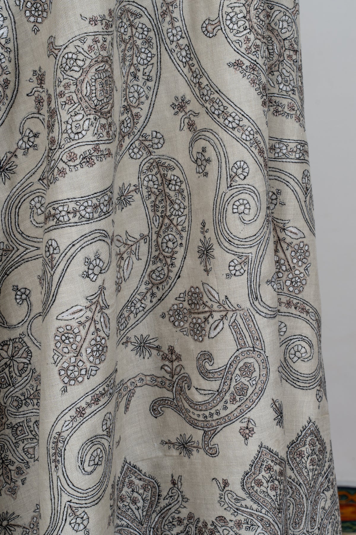 3 Yards Pure Pashmina Shawl with Sozni Hand Embroidered Ornamental Paisley Vines