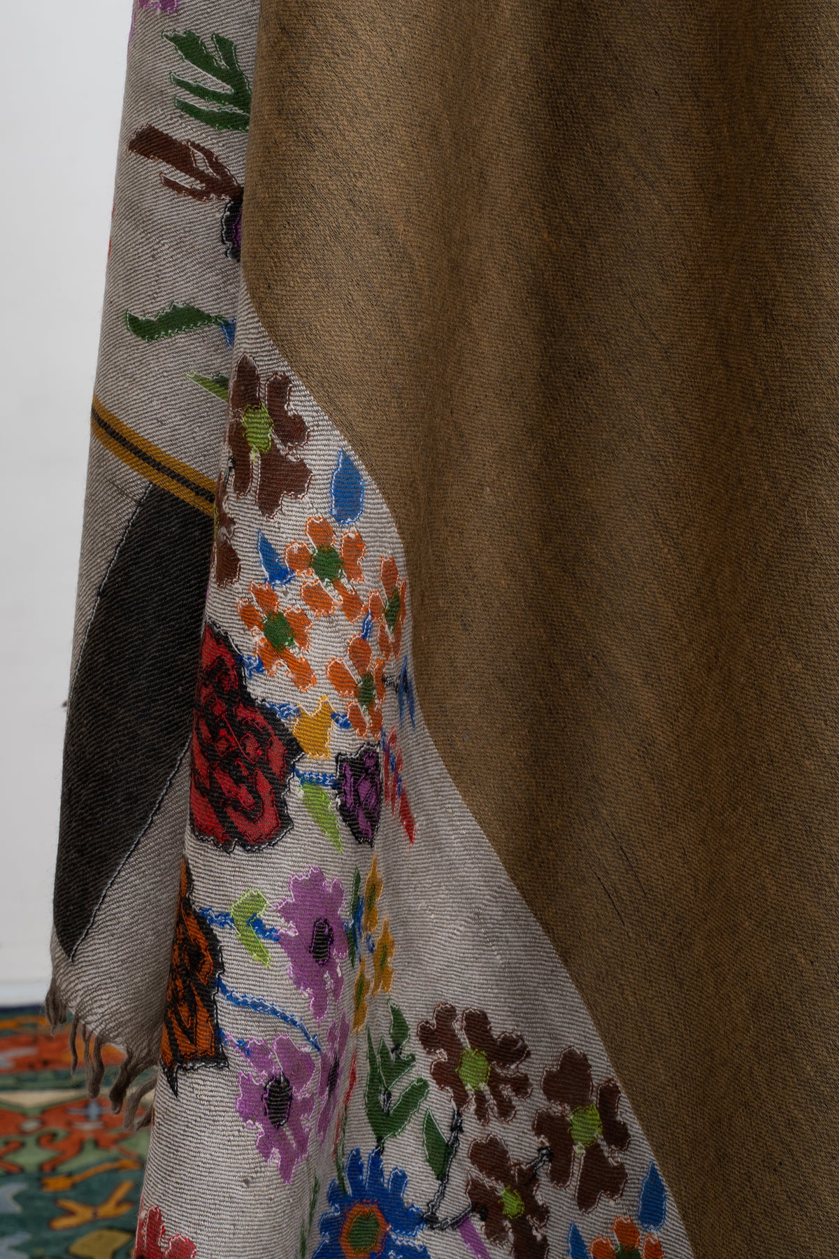 3 yards Reversible Pure Pashmina Shawl with Kani Woven Floral Borders in Camel Brown and Charcoal Grey
