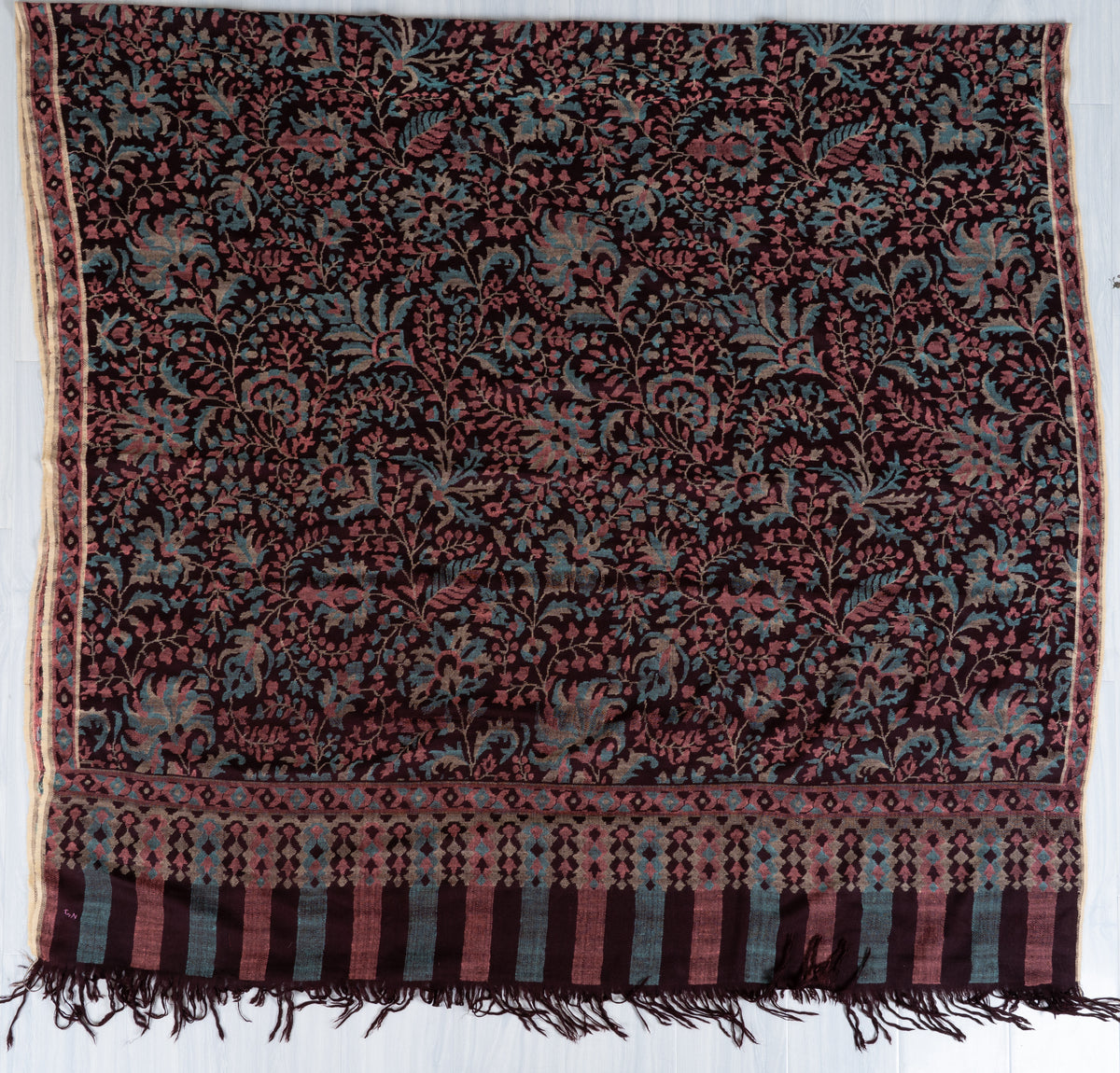 3 Yards Pure Pashmina Kani shawl with Rose and Blue Florals