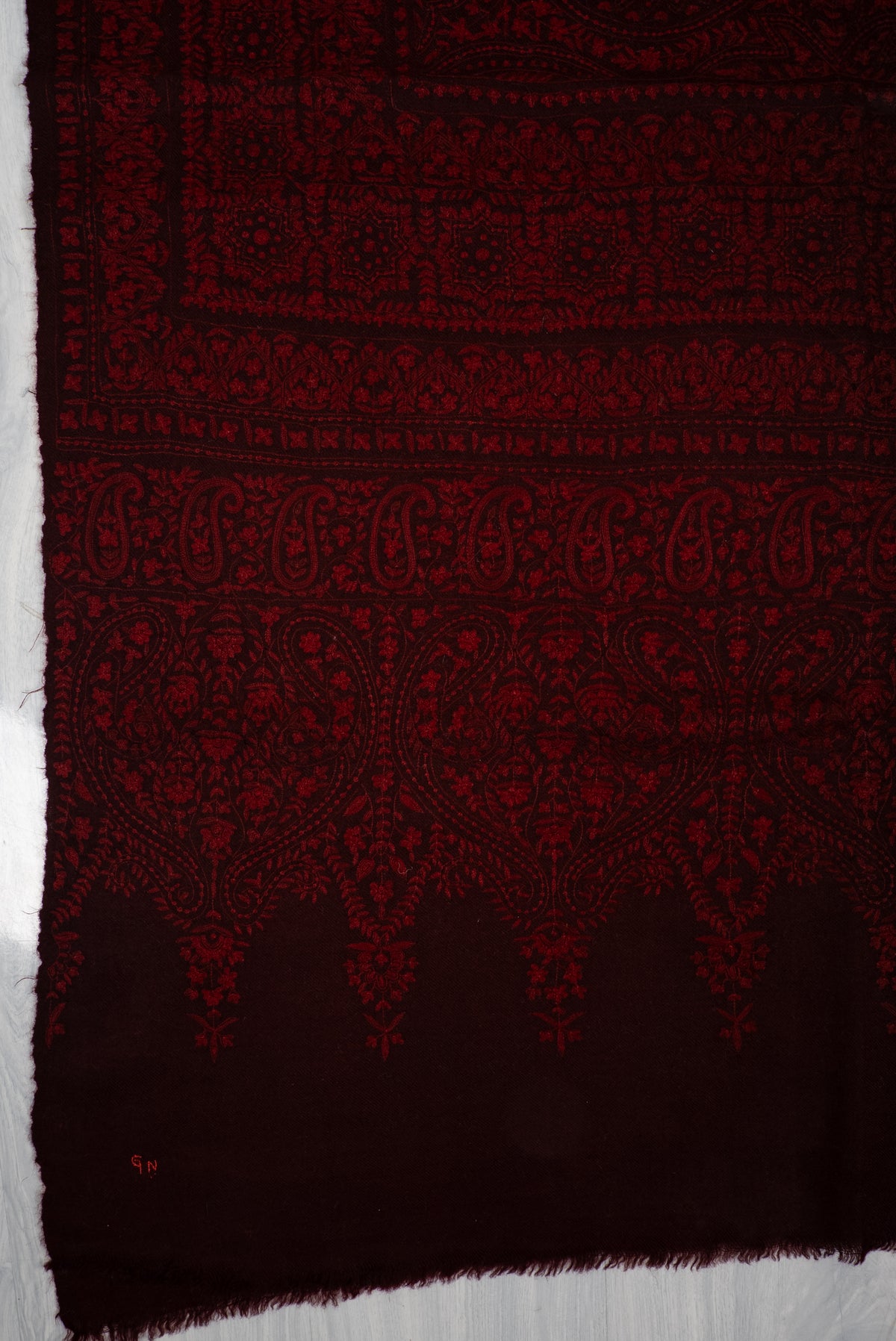 Ombre Midnight Ember Glow: Pure Pashmina Hand Embroidered Jamawar Shawl
