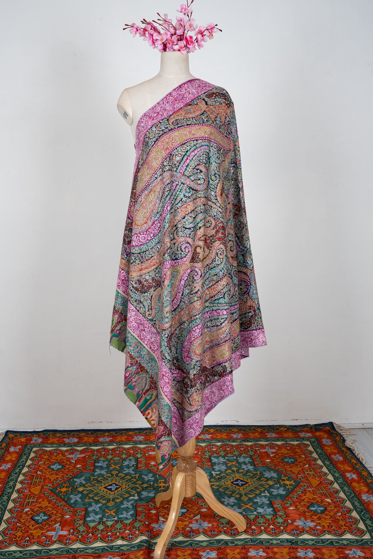 Royale Paisley Tapestry: Kalamkari Pure Pashmina Hand Embroidered Shawl