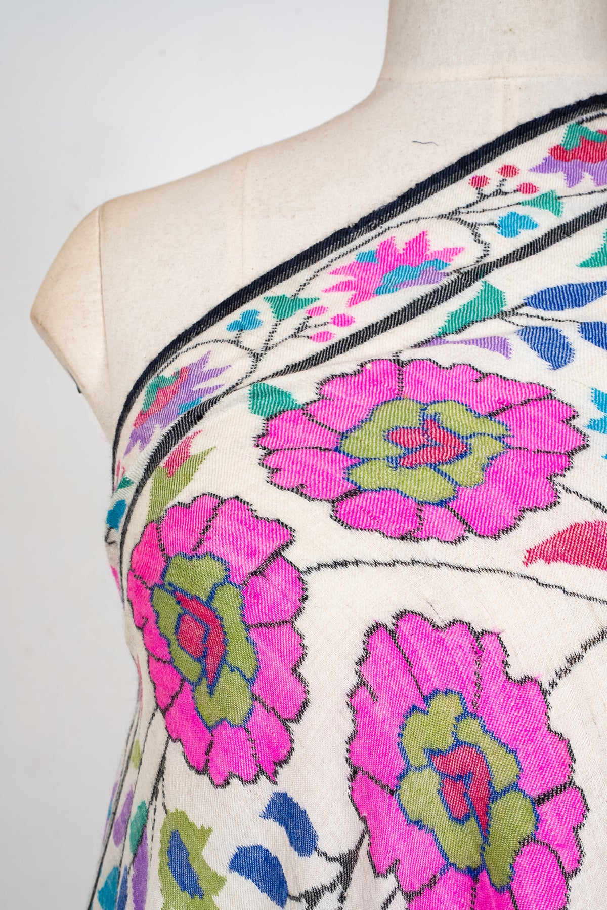 Blossom Breeze Reverie: Kani Pure Pashmina Hand Woven Shawl