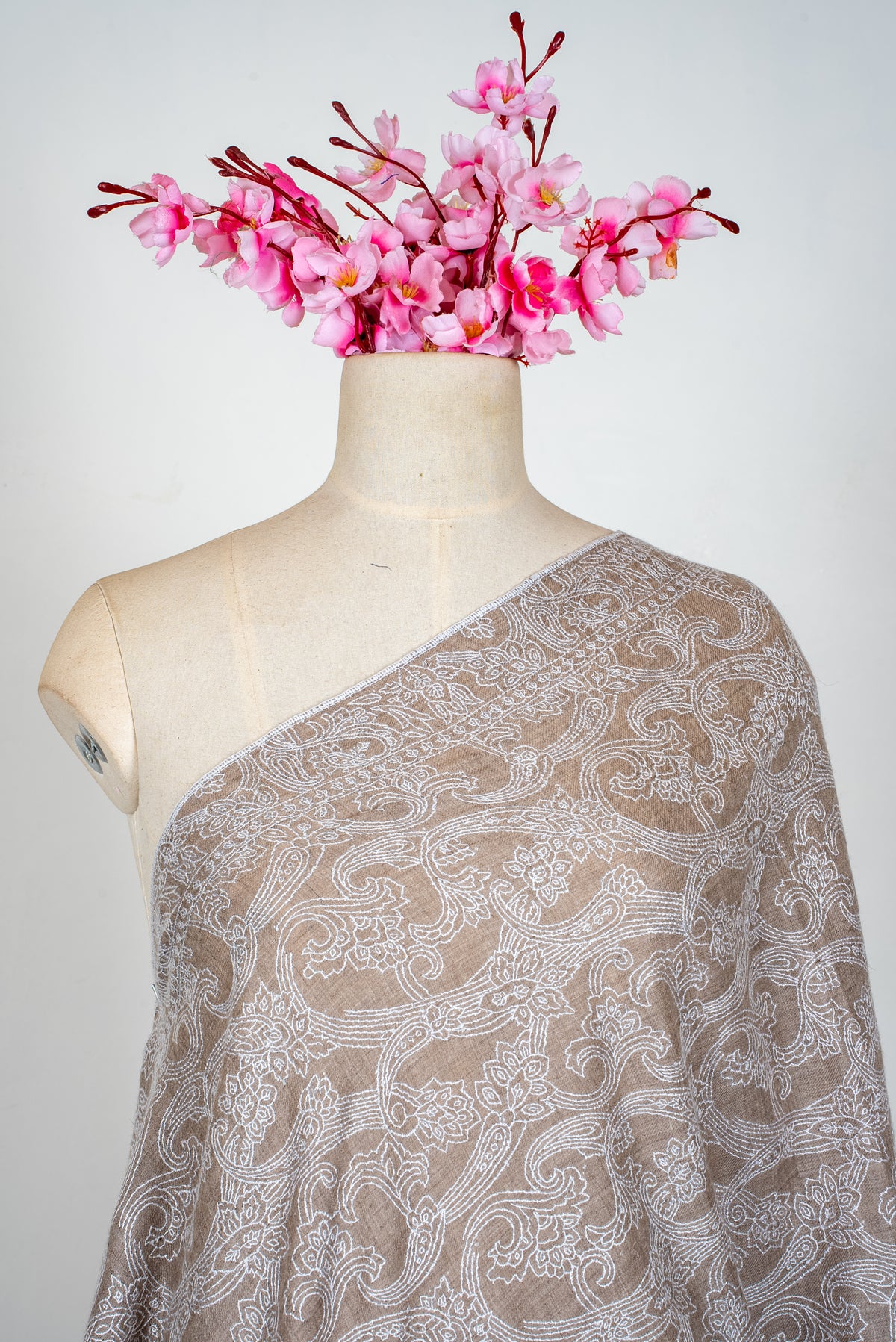Ivory Vine Symphony: Pure Pashmina Hand Embroidered Shawl