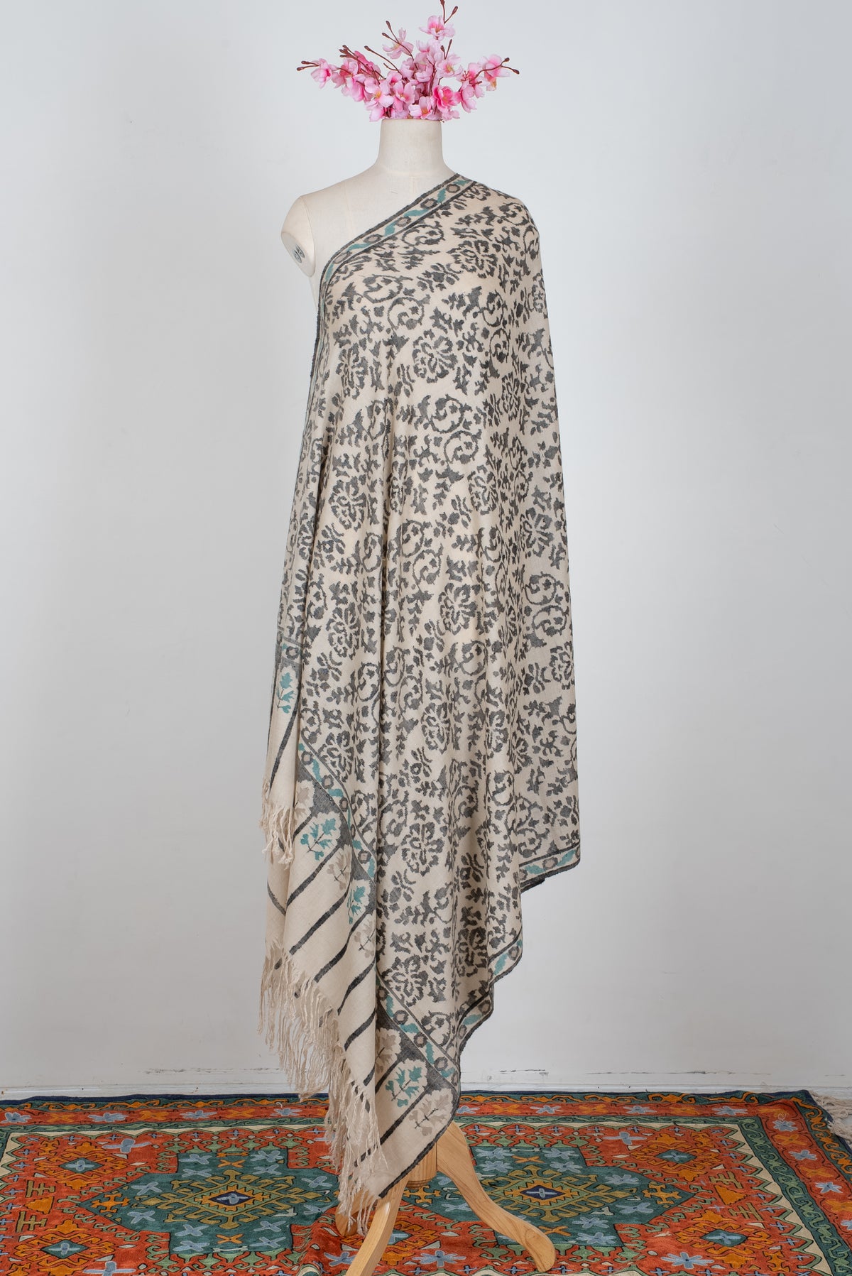 2.5 Yards Hand Woven Pure Pashmina Kani Shawl