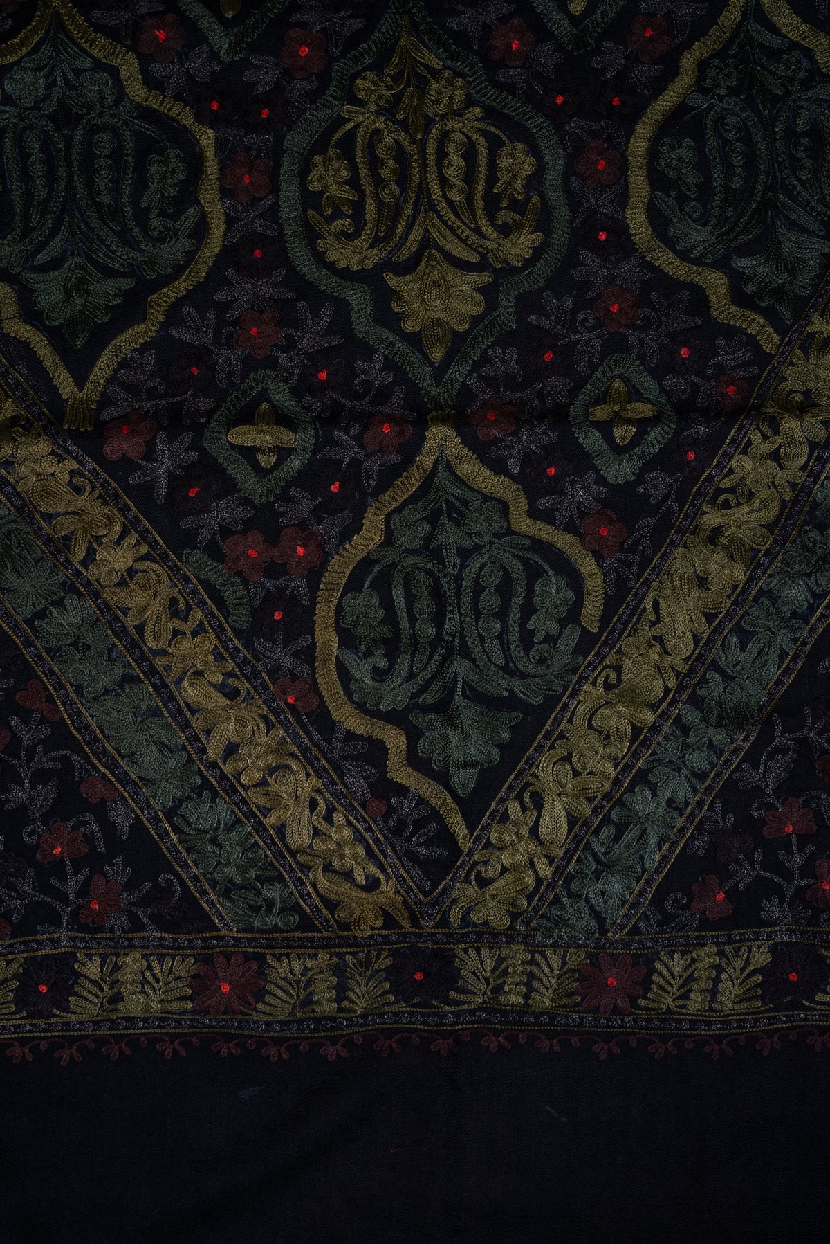 Obsidian Royale Aari Machine Embroidered Shawl