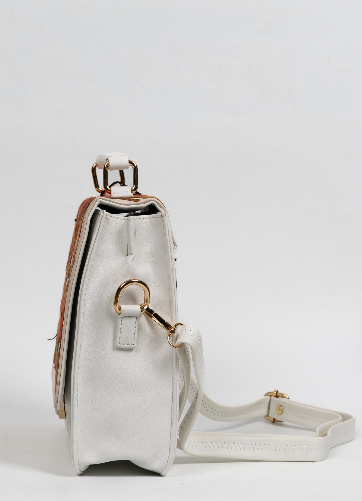 Gul-e-Safaid – Aari Embroidery Shoulder Bag