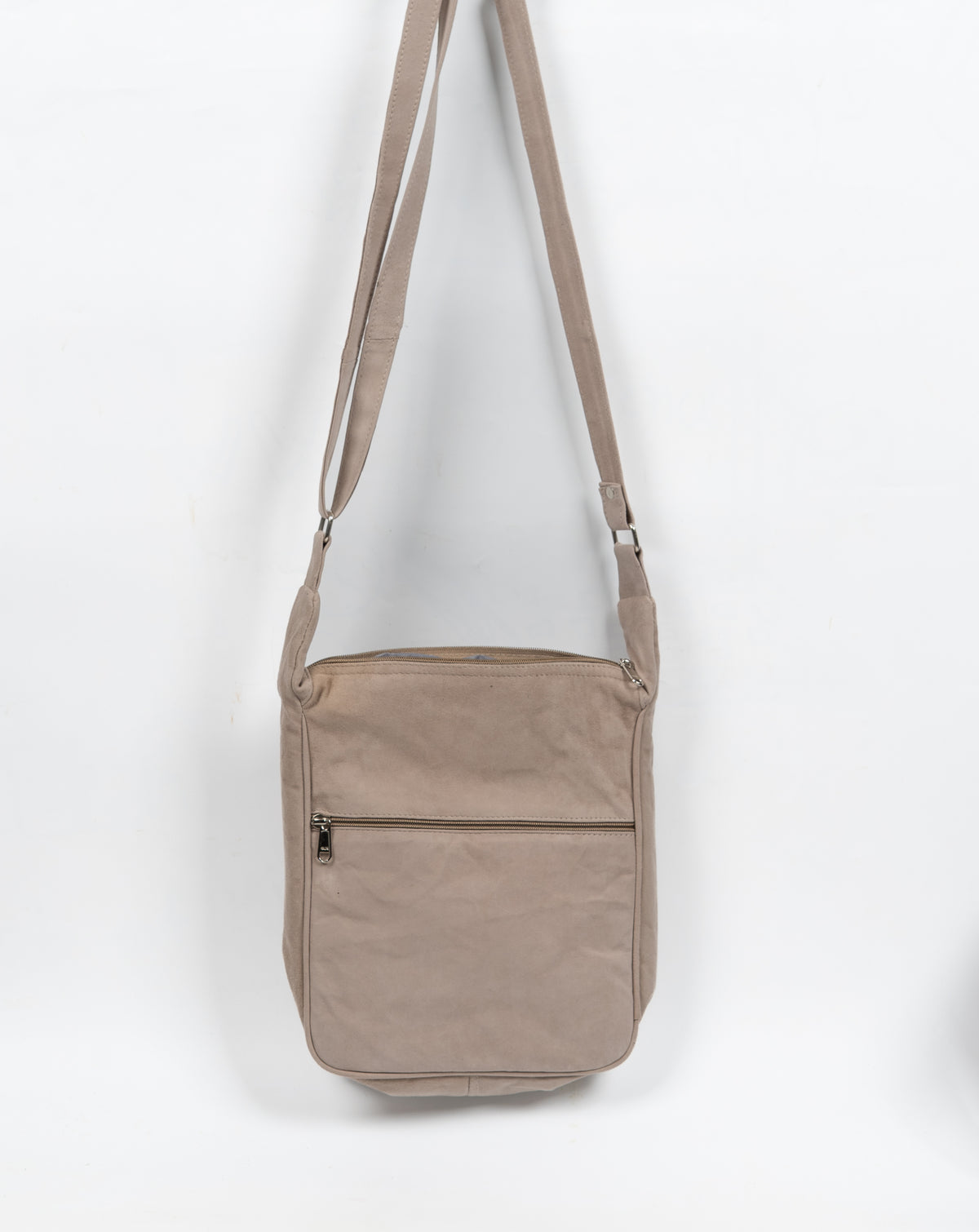 Gul-e-Safaid – Machine Aari Embroidery Crossbody Bag