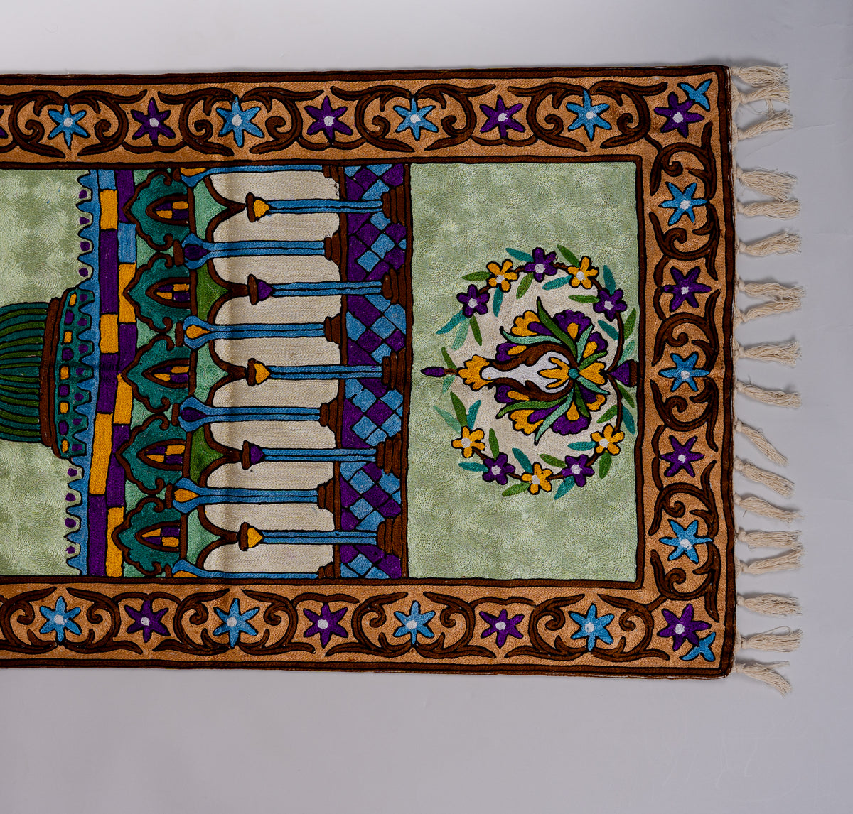 Sabz Saqafat Hand-Embroidered Jainimaz Chain Stitch (Prayer Mat)