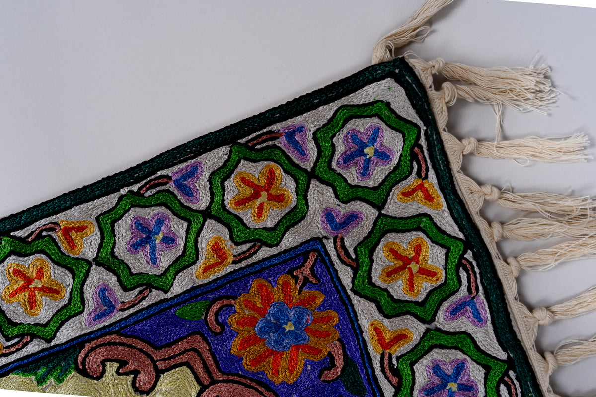 Qubbah-e-Zar Chain Stitch Hand-Embroidered Jainimaz (Prayer Mat)