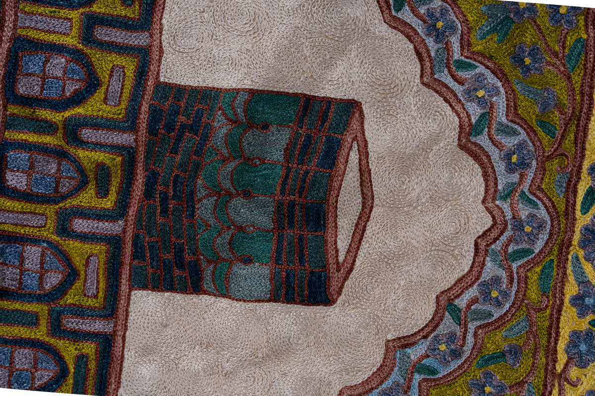 Kaaba-e-Noor Chain Stitch Hand-Embroidered Jainimaz (Prayer Mat)