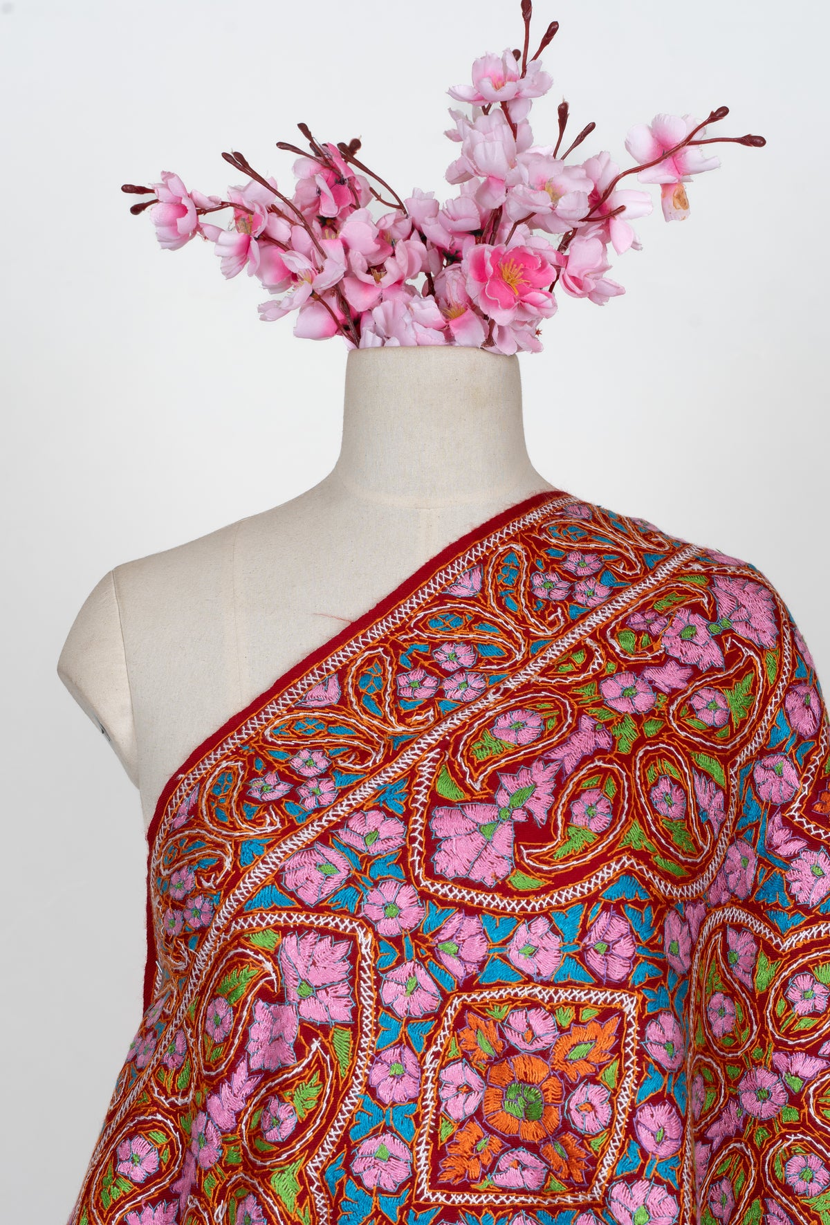 Papier-Mâché Mehr Gul Sozni Merino Stole