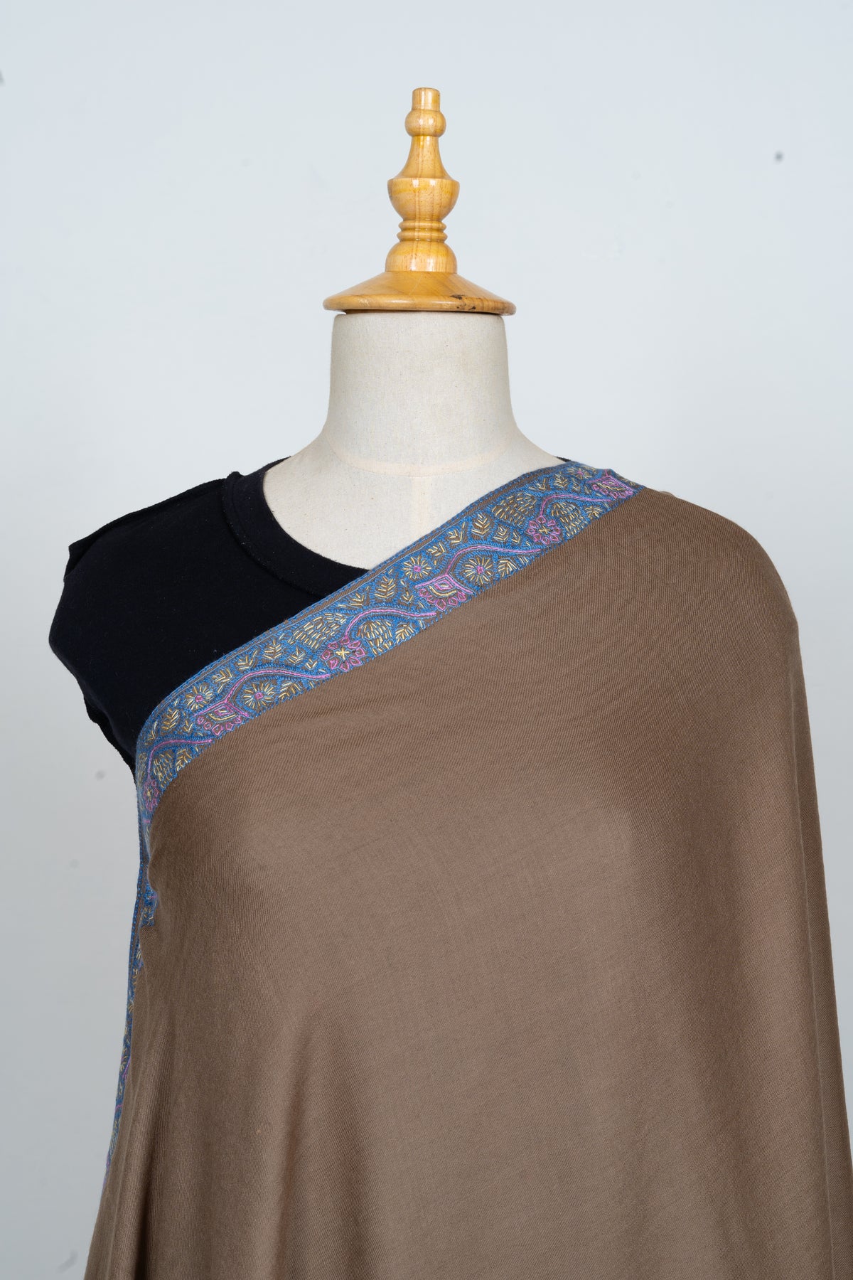 Barkhwan: Sozni Border Hand-Embroidered Merino Wool Shawl