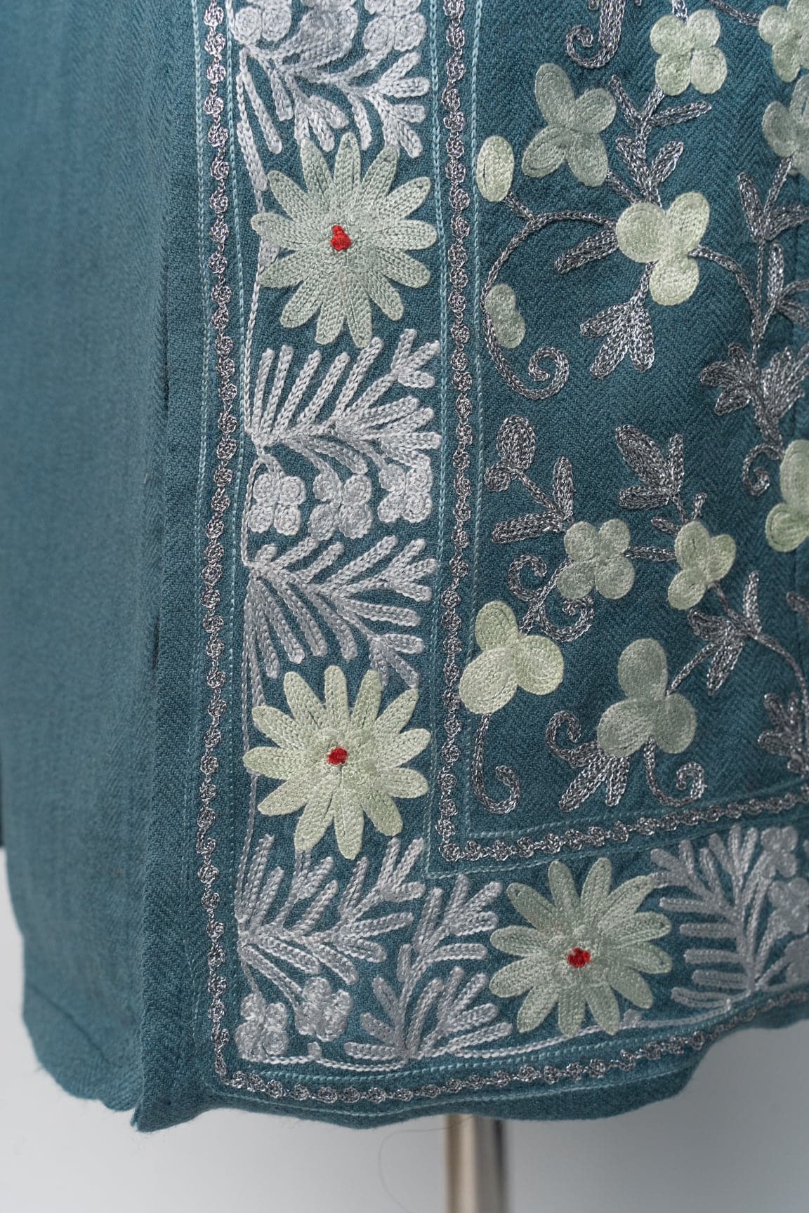 Moonlit Elegance Kashmiri Pheran with Aari & Zari Embroidery