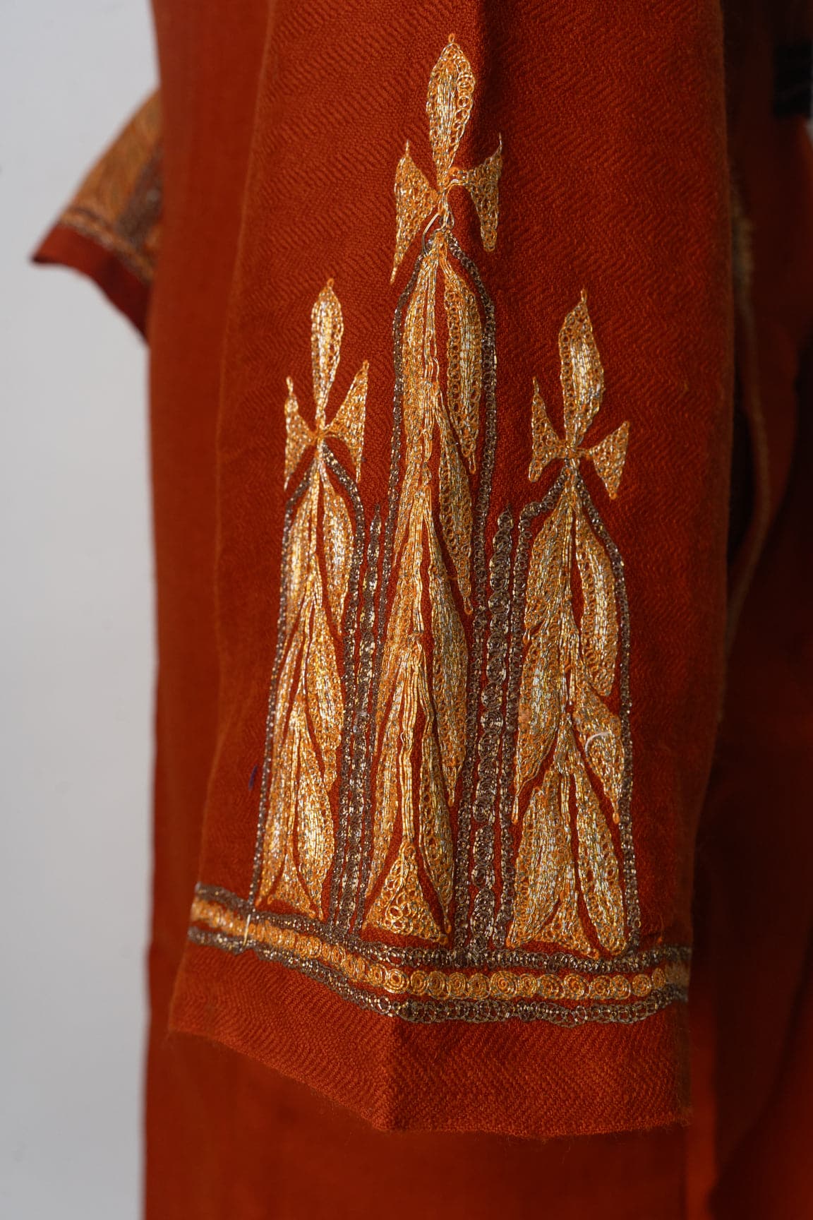 Autumn Flame Kashmiri Pheran with Tilla Embroidery