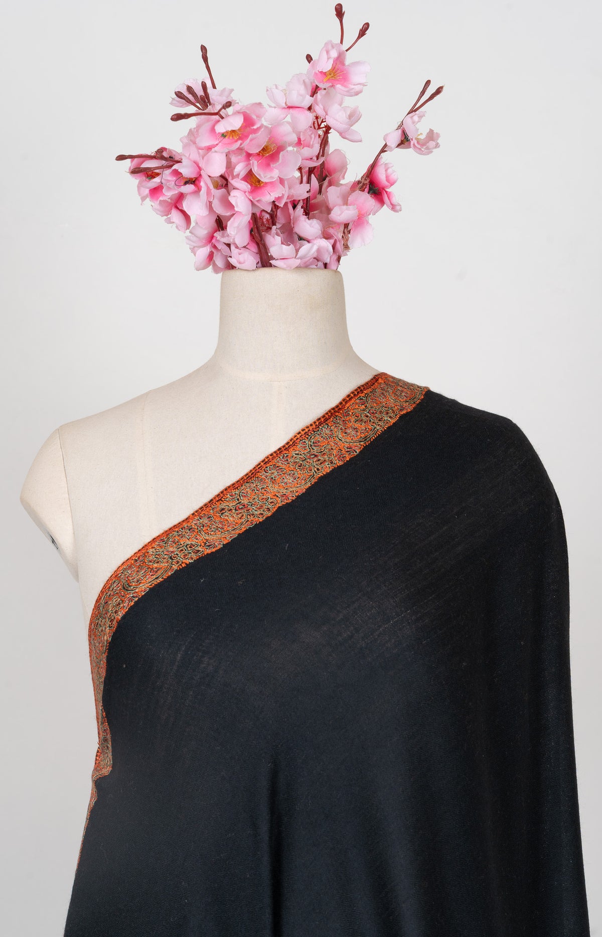 Noir Legacy — 2.5 Yards Sozni Hand-Embroidered Shawl