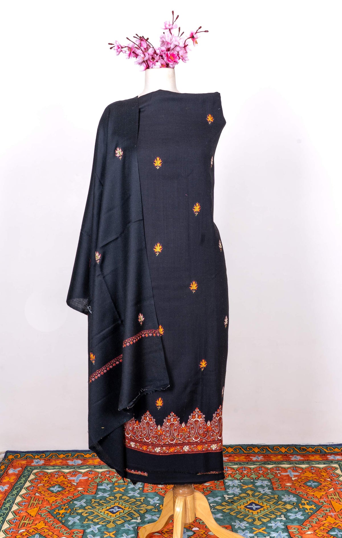 Onyx Night Sozni Hand Embroidered Suit in Fine merino wool