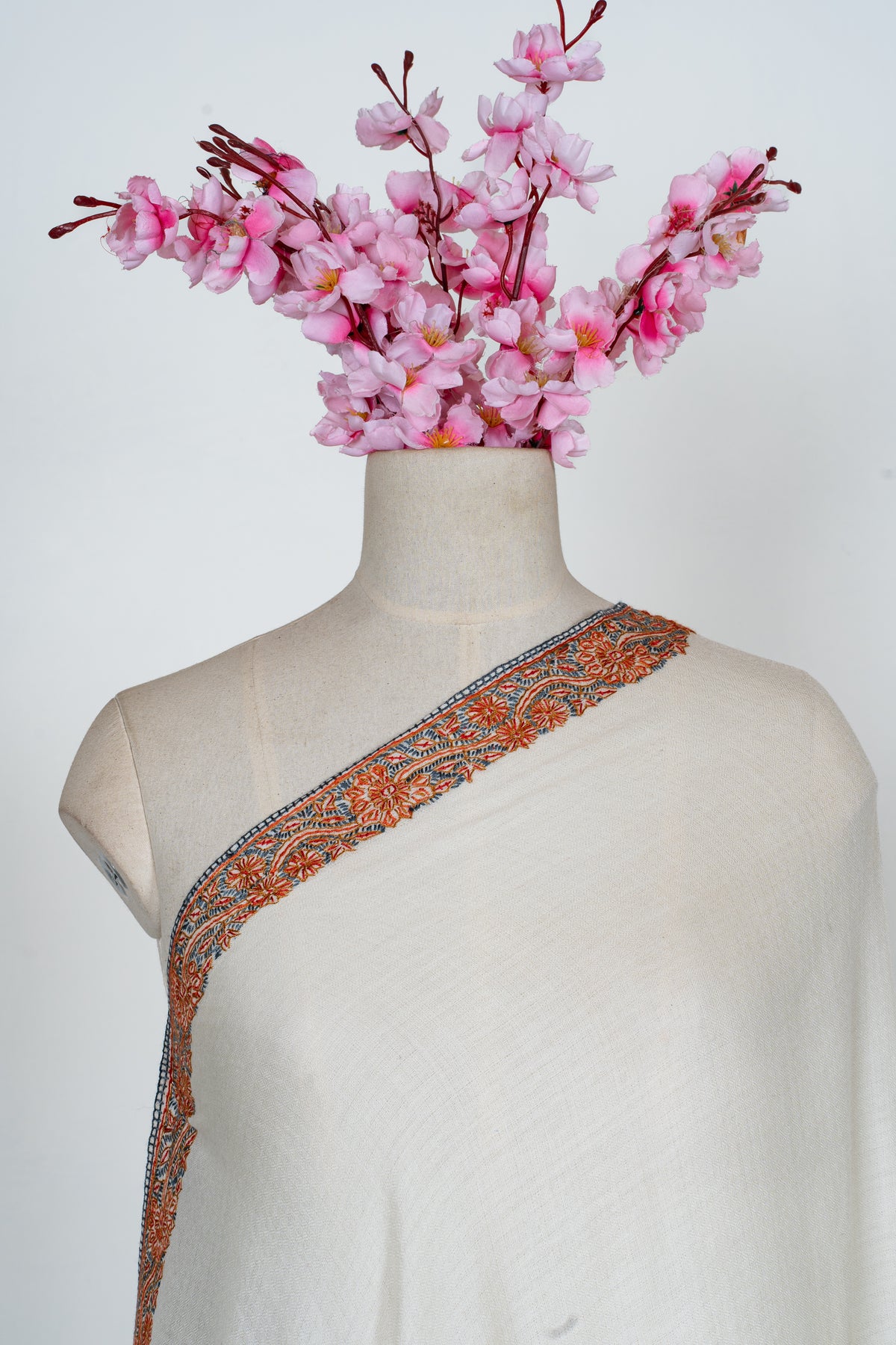 Ivory Heritage: Merino Wool Hand Embroidered 2.5 Yards Shawl