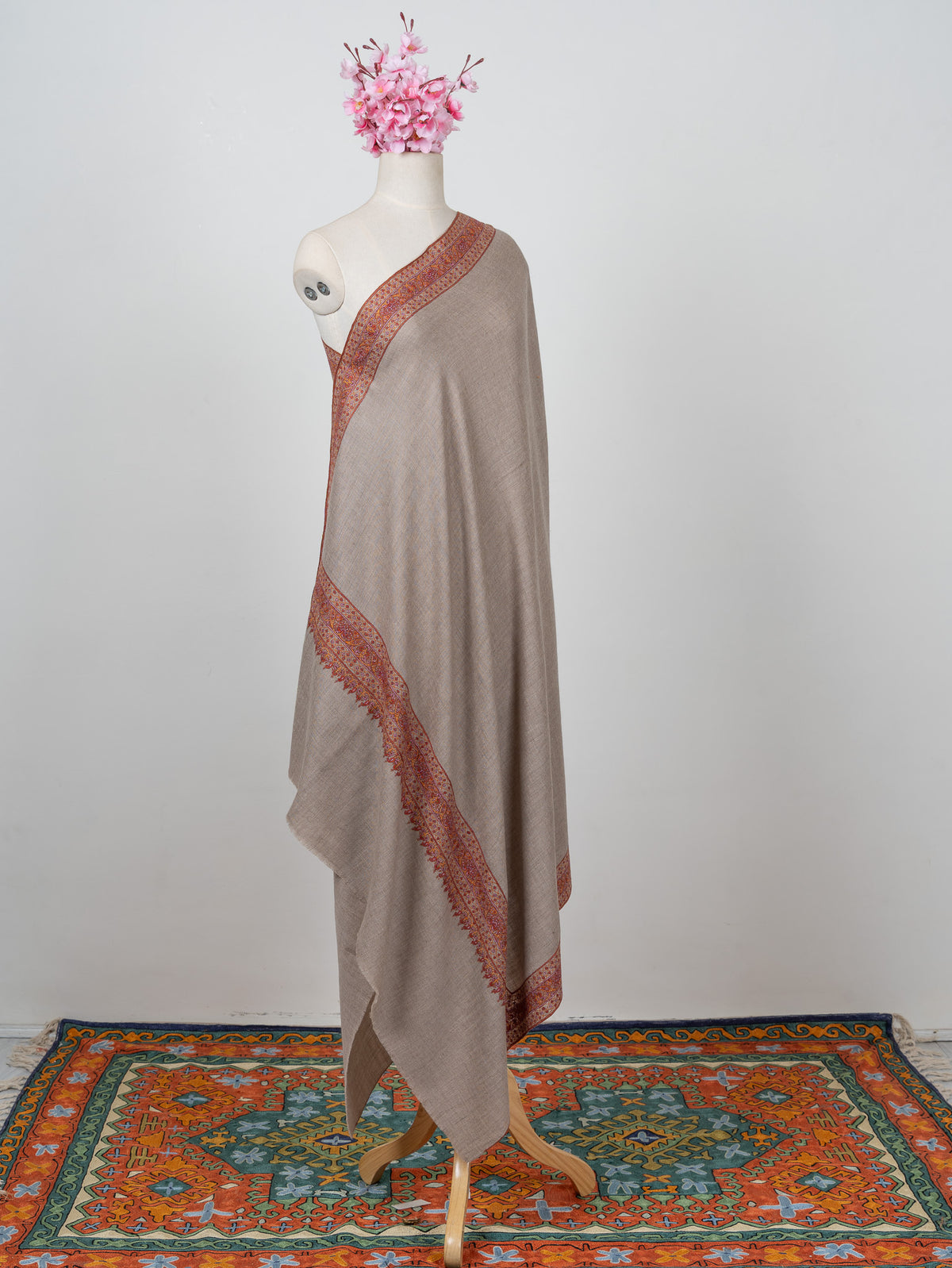 Sozni Hand Embroidered Pashmina: Soft Taupe Heritage Border