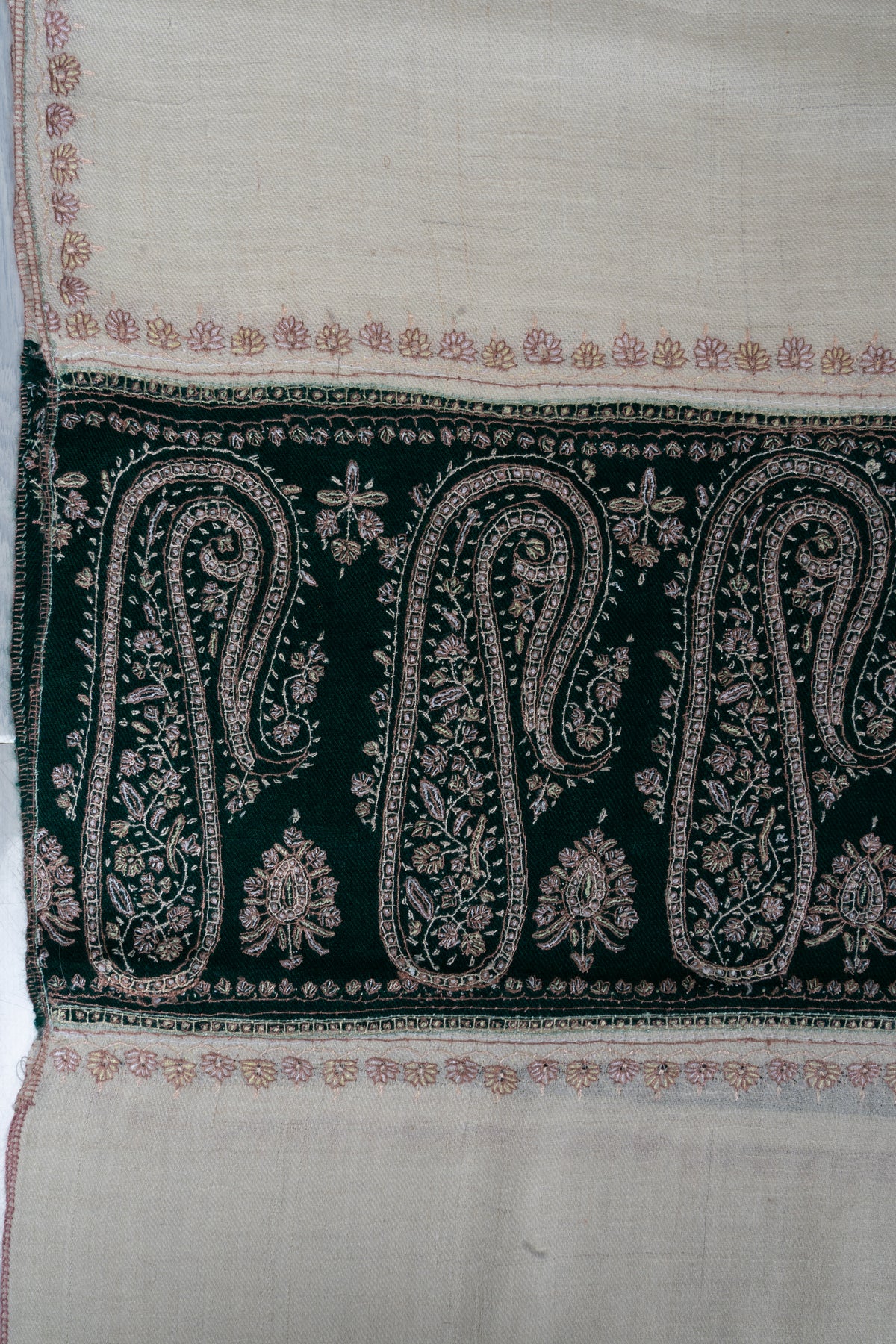 Ivory Crest: Pure Pashmina Sozni Hand Embroidered Shawl