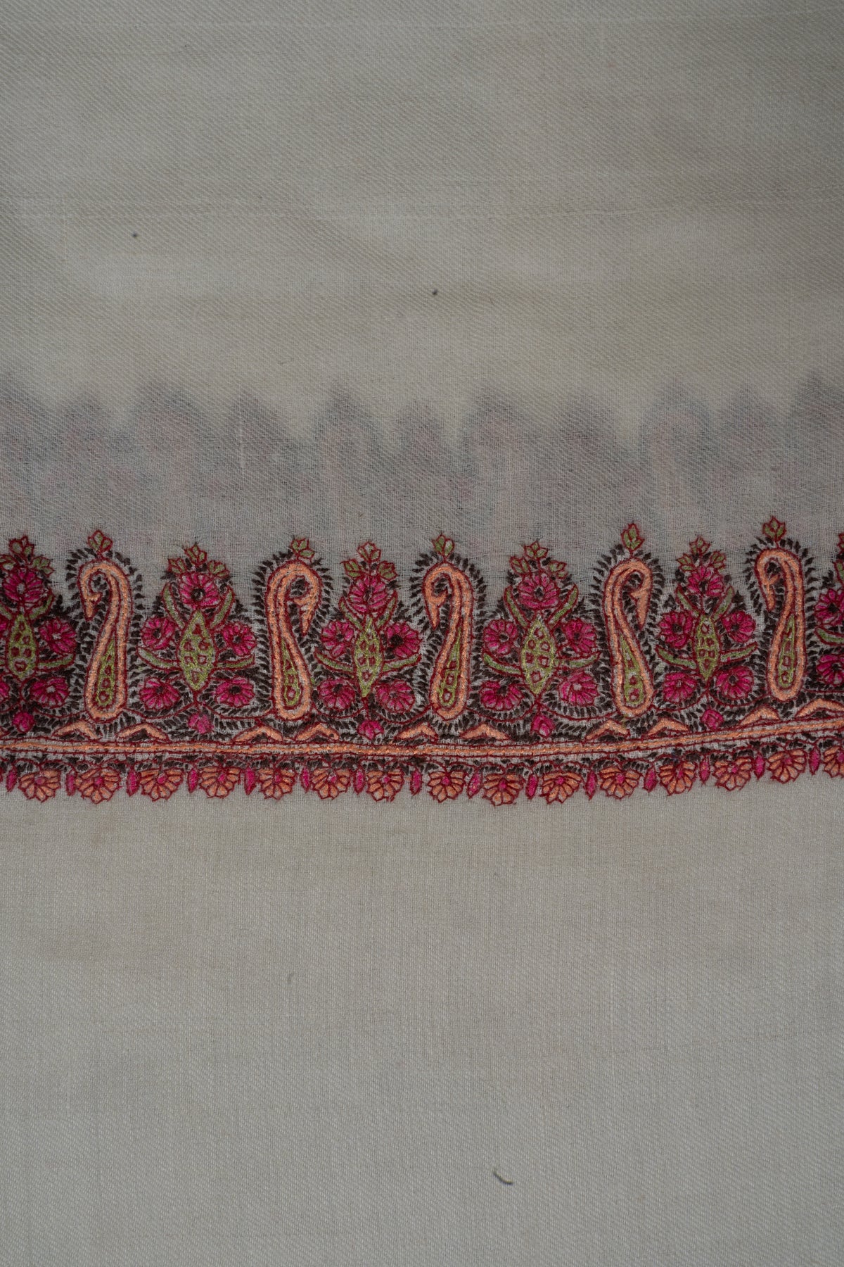 Ivory Regal Border: pure pashmina Hand Embroidered 2.5 Yards Shawl
