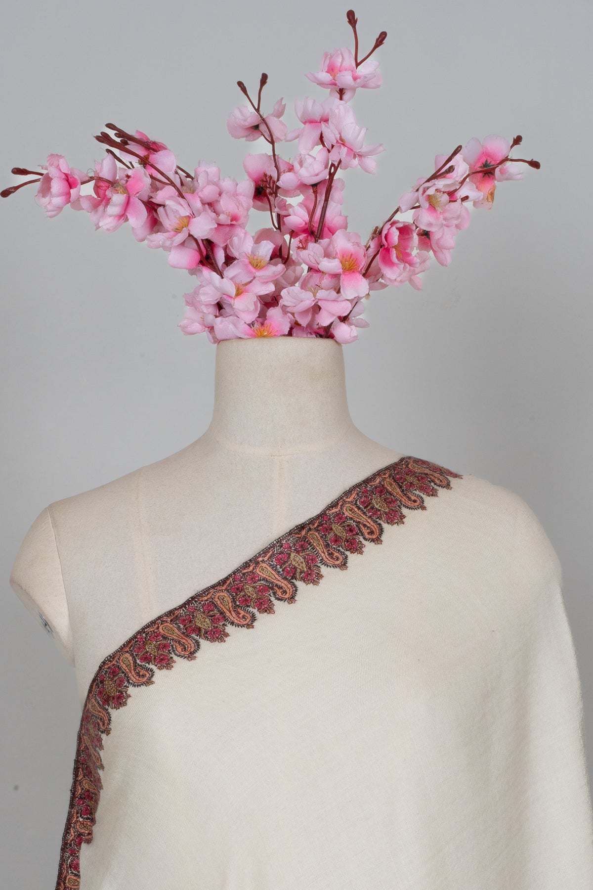 Ivory Regal Border: pure pashmina Hand Embroidered 2.5 Yards Shawl