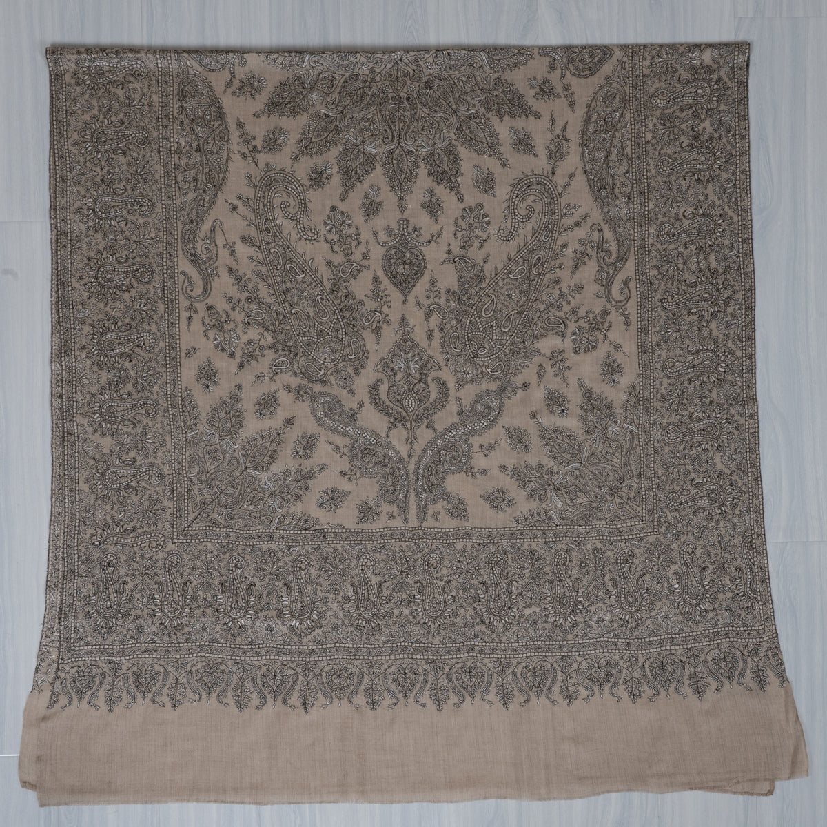 Pure Pashmina Sozni Hand Embroidered 2.5 Yards Shawl: Ivory Whisper Paisley