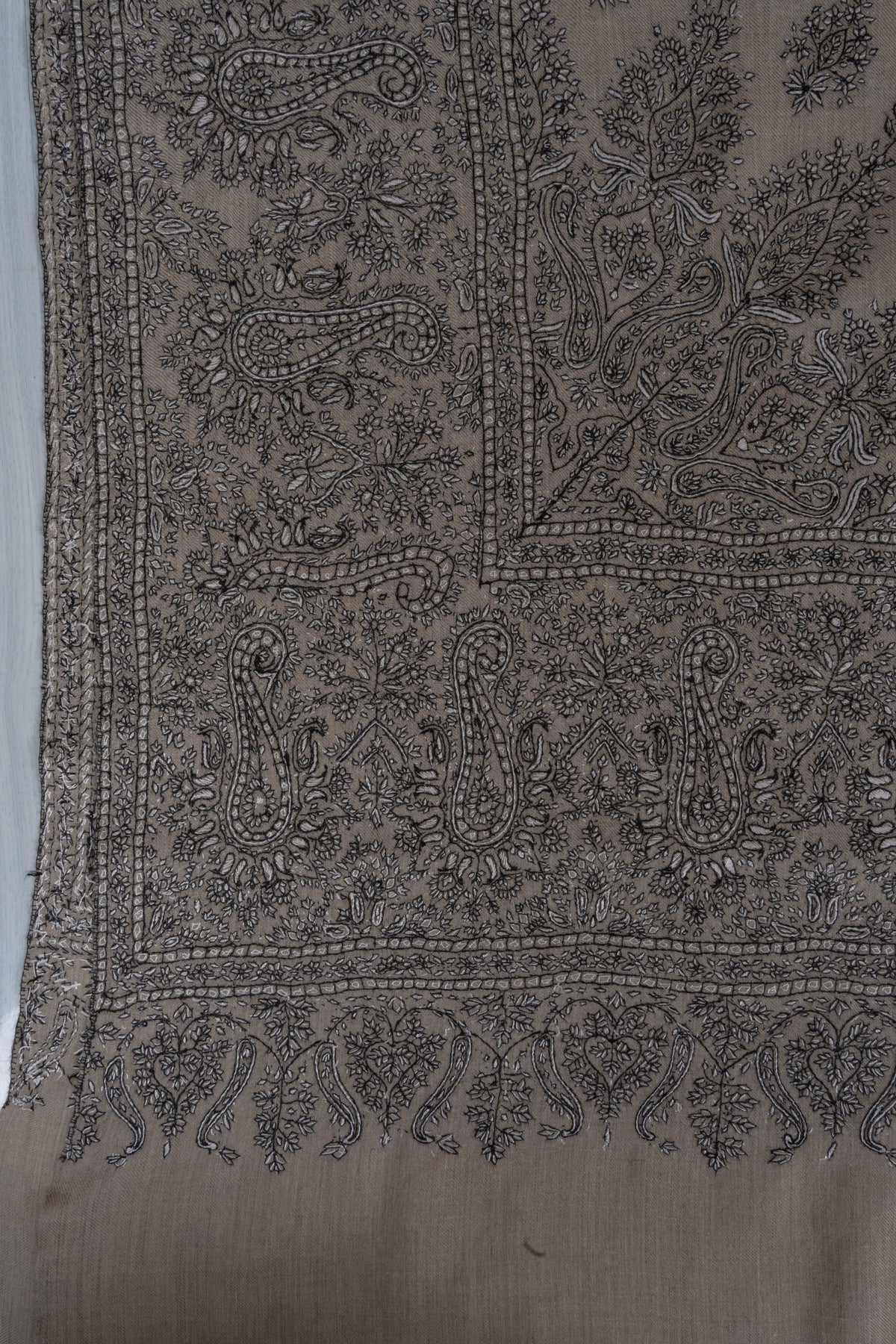 Pure Pashmina Sozni Hand Embroidered 2.5 Yards Shawl: Ivory Whisper Paisley