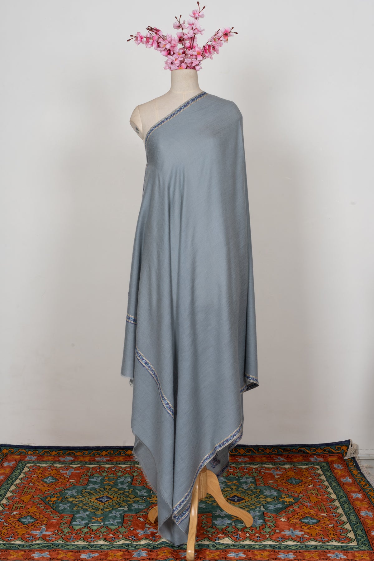 Celestial Mist Elegance: Pure Pashmina Sozni Hand Embroidered 2.5 Yards Shawl